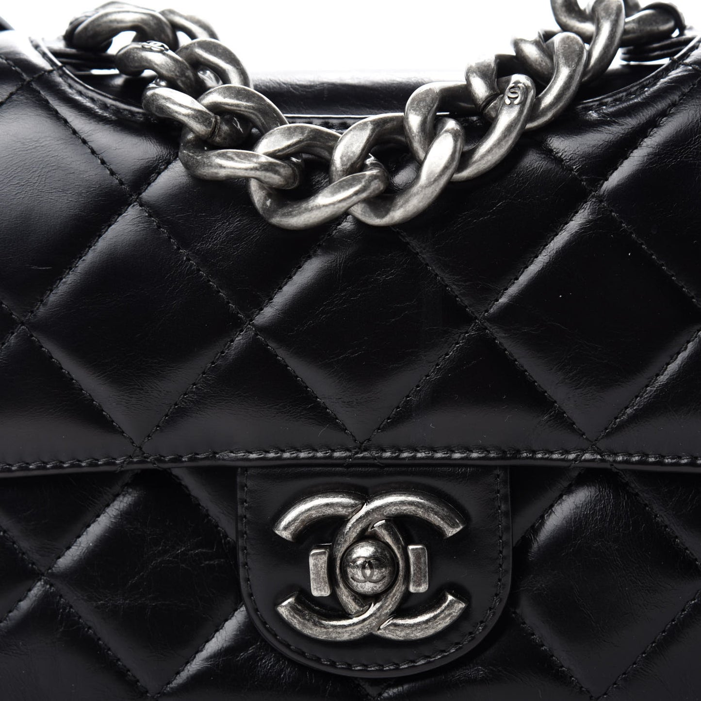 Glazed Calfskin Quilted Medium Perfect Edge Flap Black