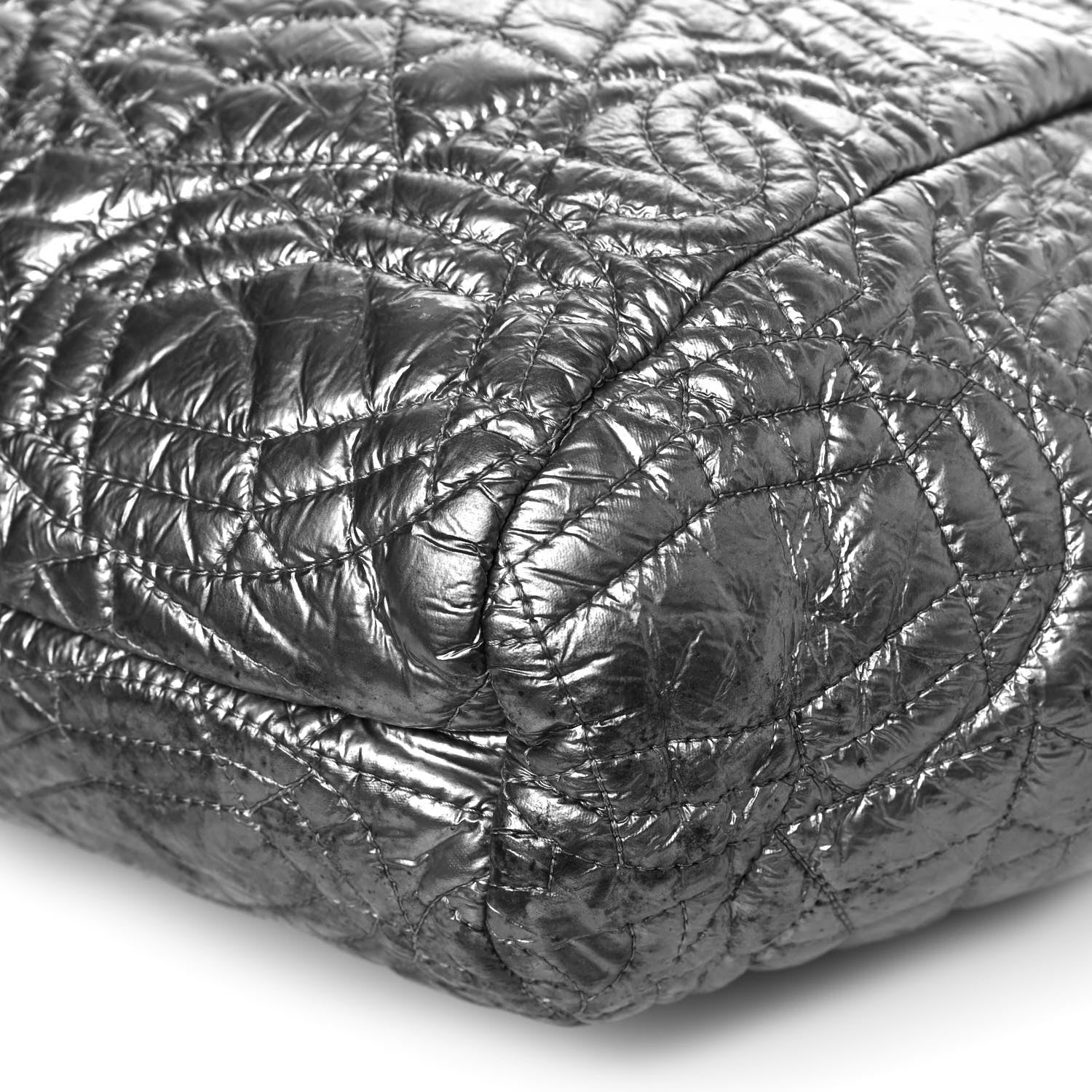 Chanel Vinyl Graphic Edge Tote Silver 11 of 12