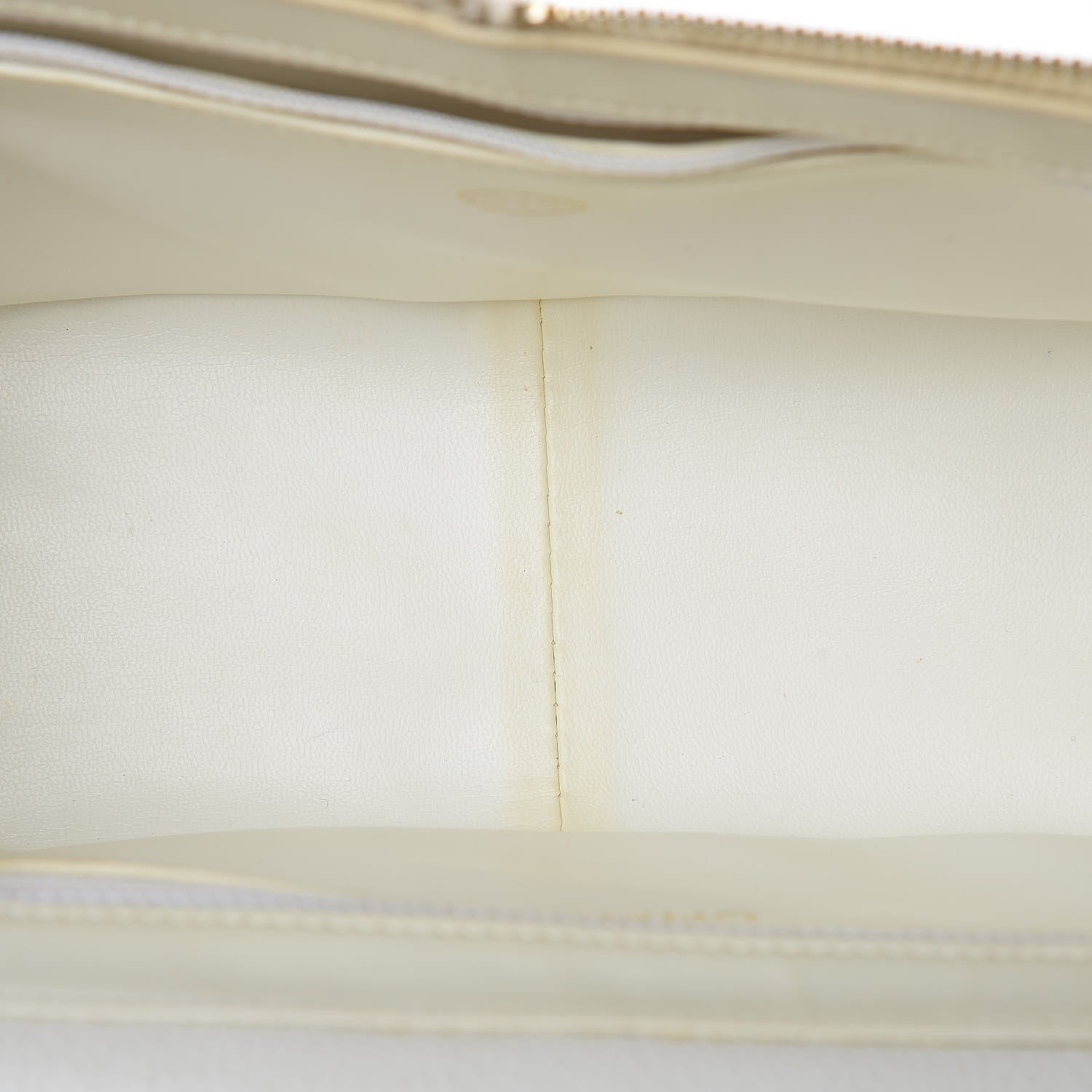 Chanel Caviar Quilted Camera Case White 9 of 28
