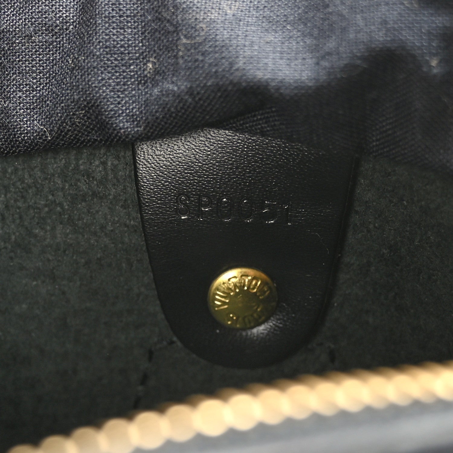 Louis Vuitton Epi Speedy 25 Black 6 of 11
