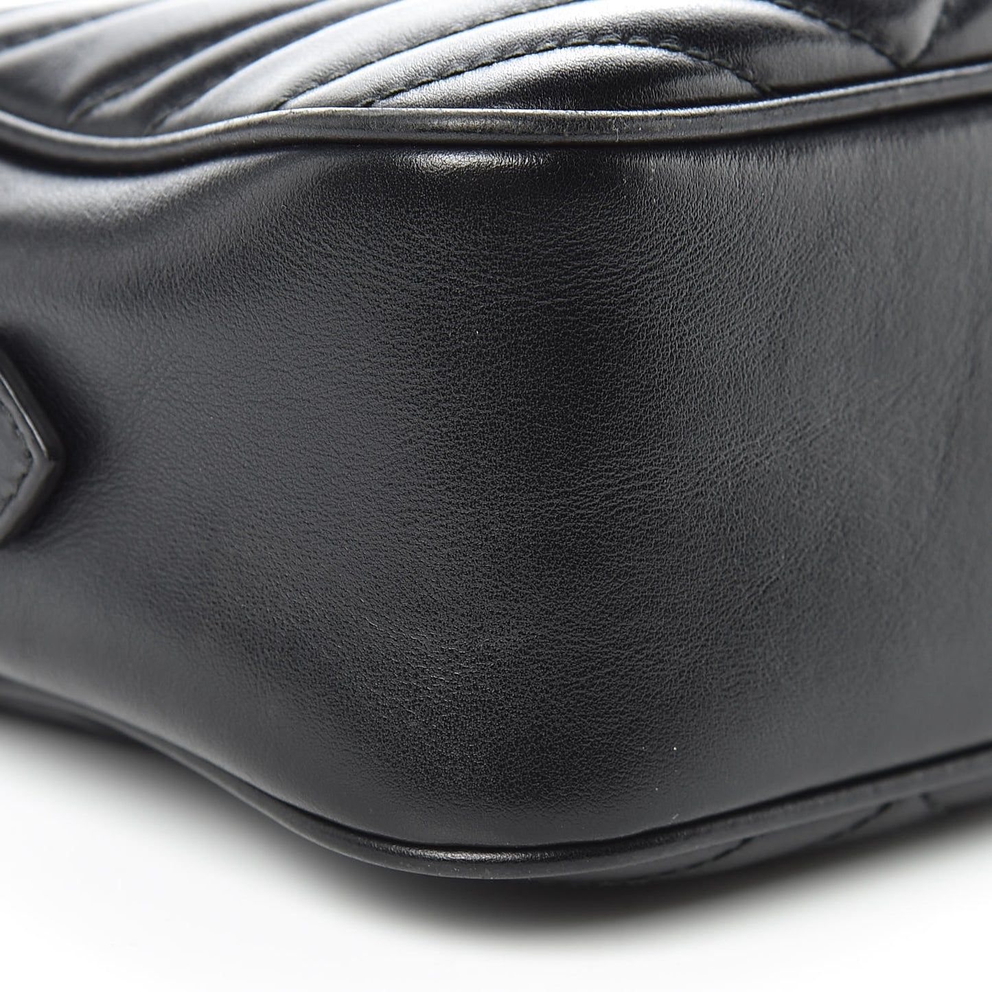 Calfskin Matelasse Small GG Marmont Chain Shoulder Bag Black