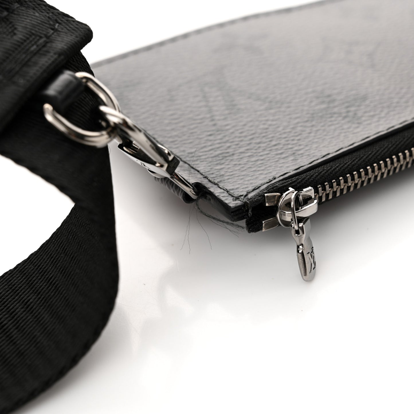 Reverse Monogram Eclipse Gaston Wearable Wallet