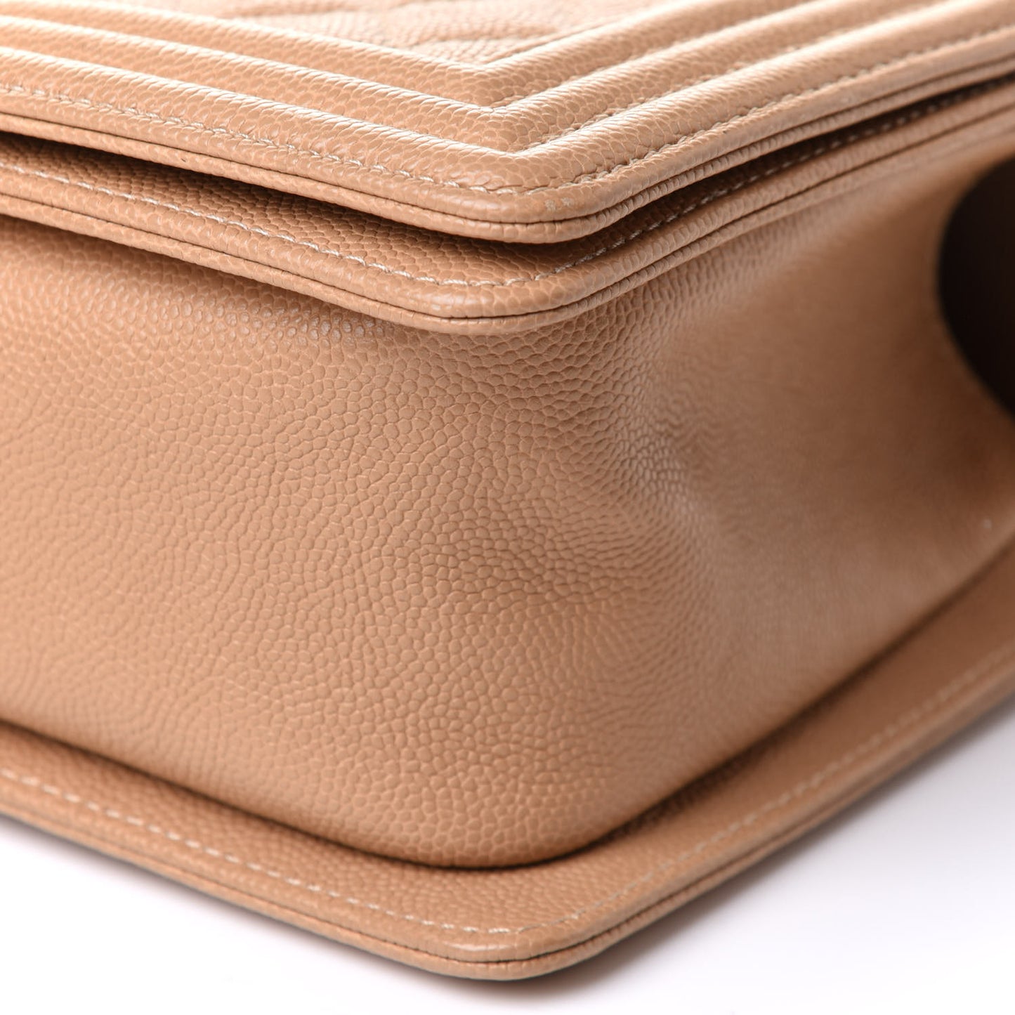 Caviar Quilted Medium Boy Flap Beige