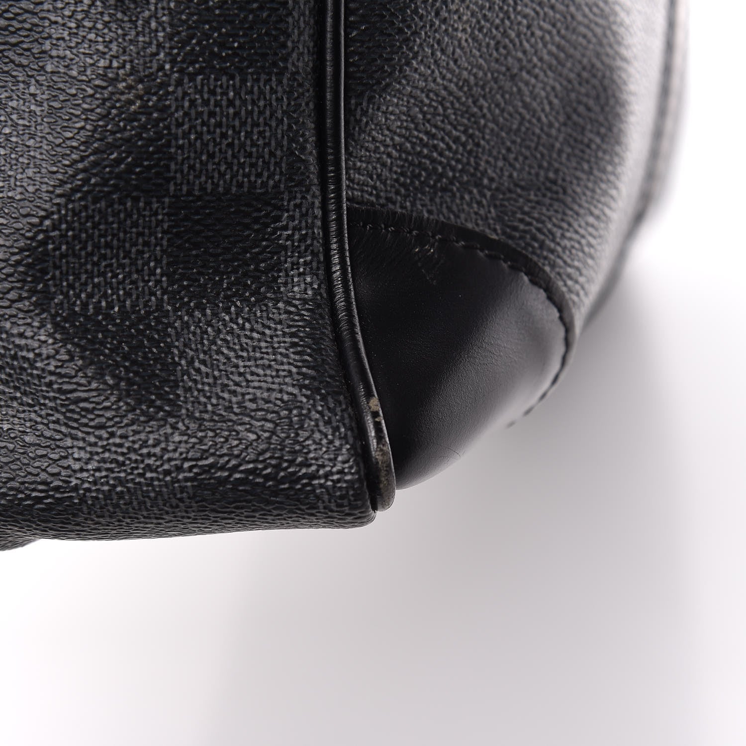 Louis Vuitton Damier Graphite Porte-Documents Voyage 10 of 12