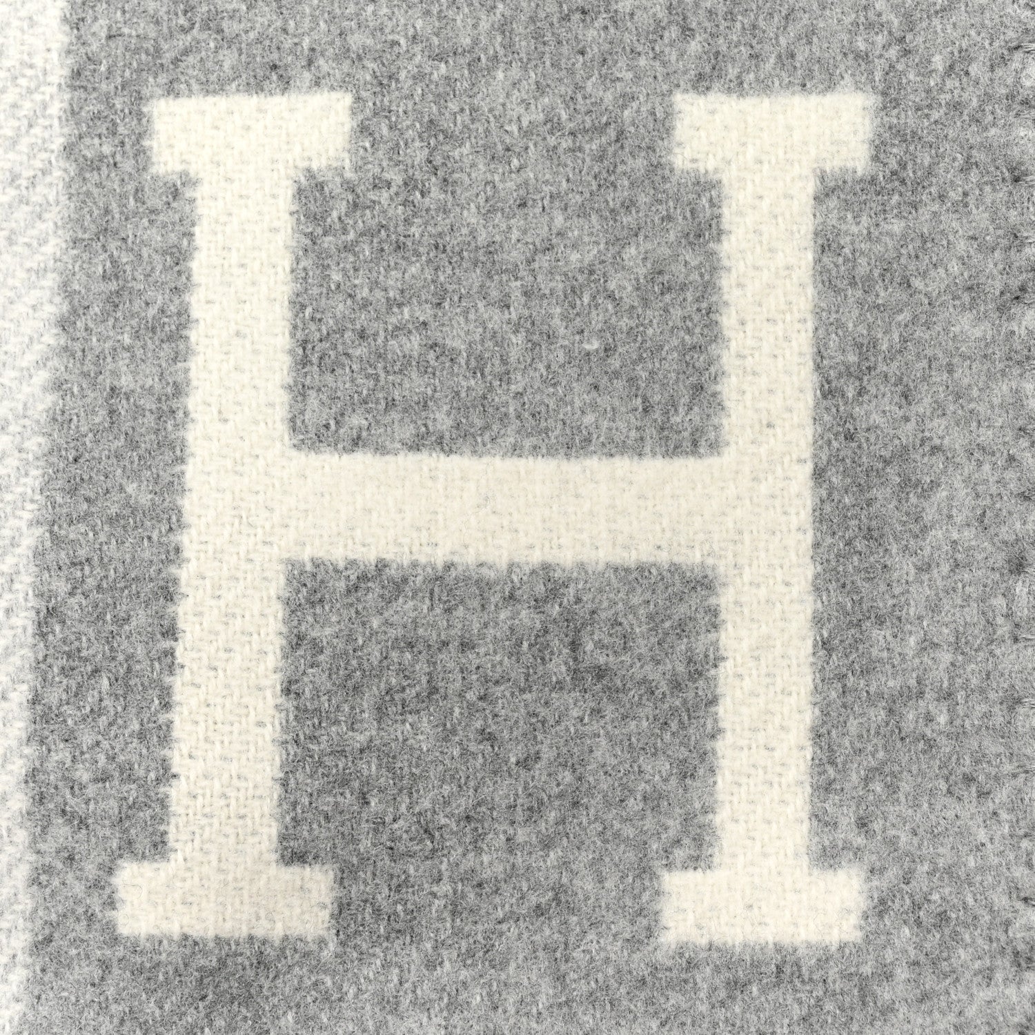 Hermes Wool Cashmere Avalon III Blanket Ecru Gris Clair 5 of 5