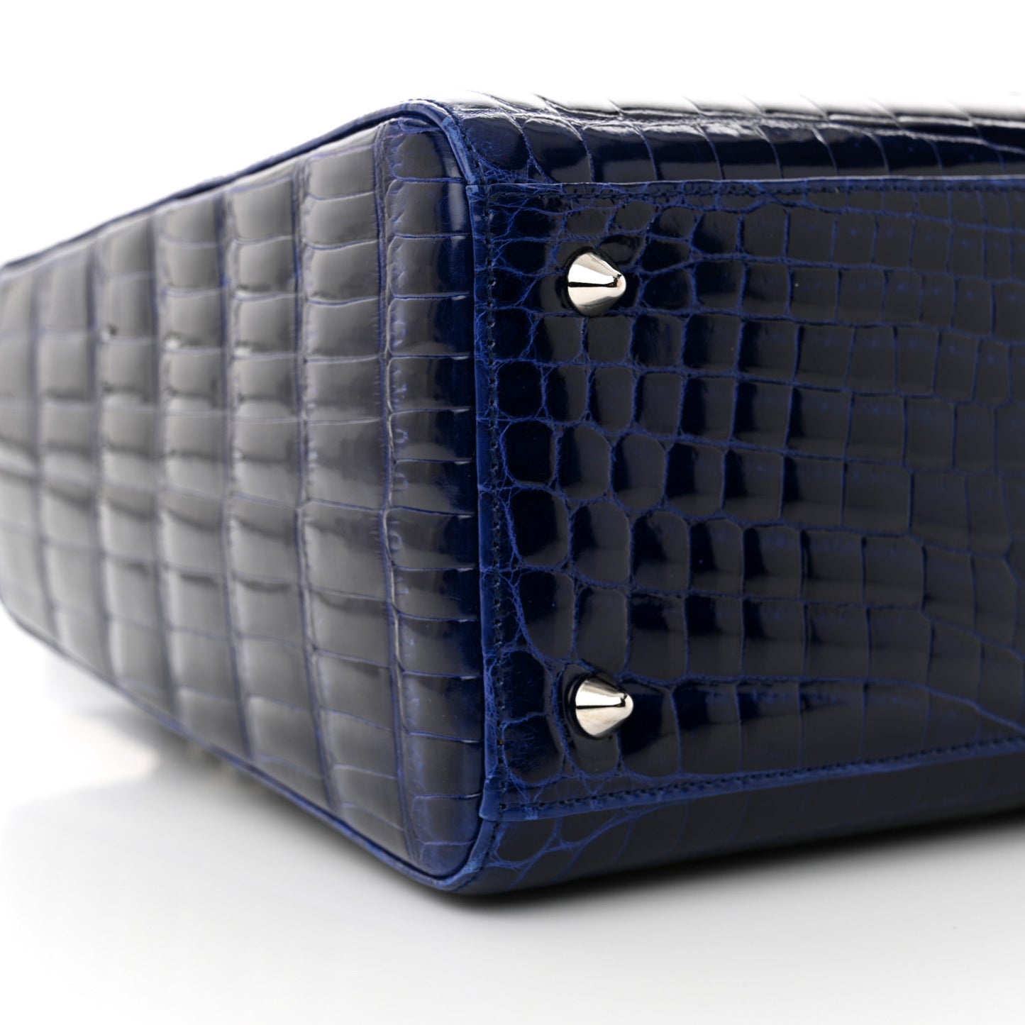 Alligator Medium Lady Dior Blue Roi
