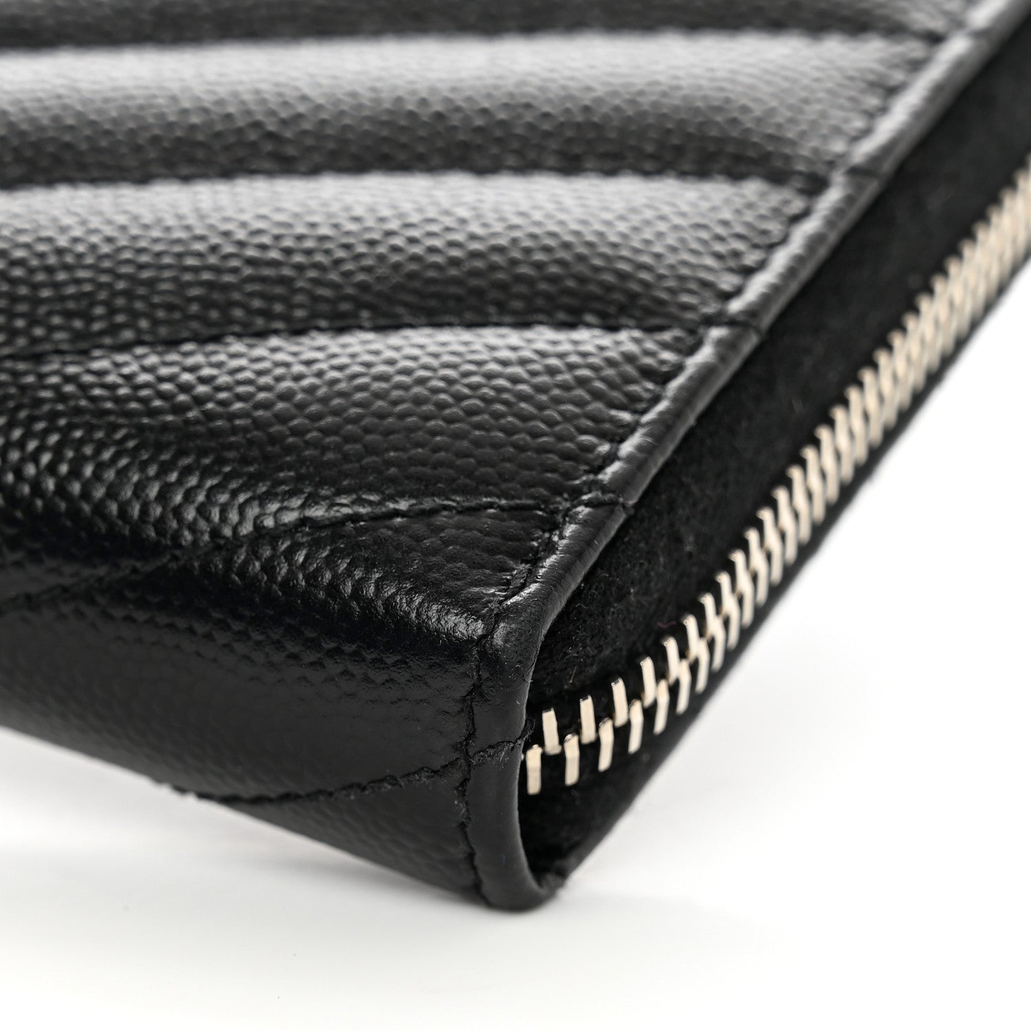 Saint Laurent Grain De Poudre Matelasse Chevron Monogram Zip Around Wallet Black 8 of 8
