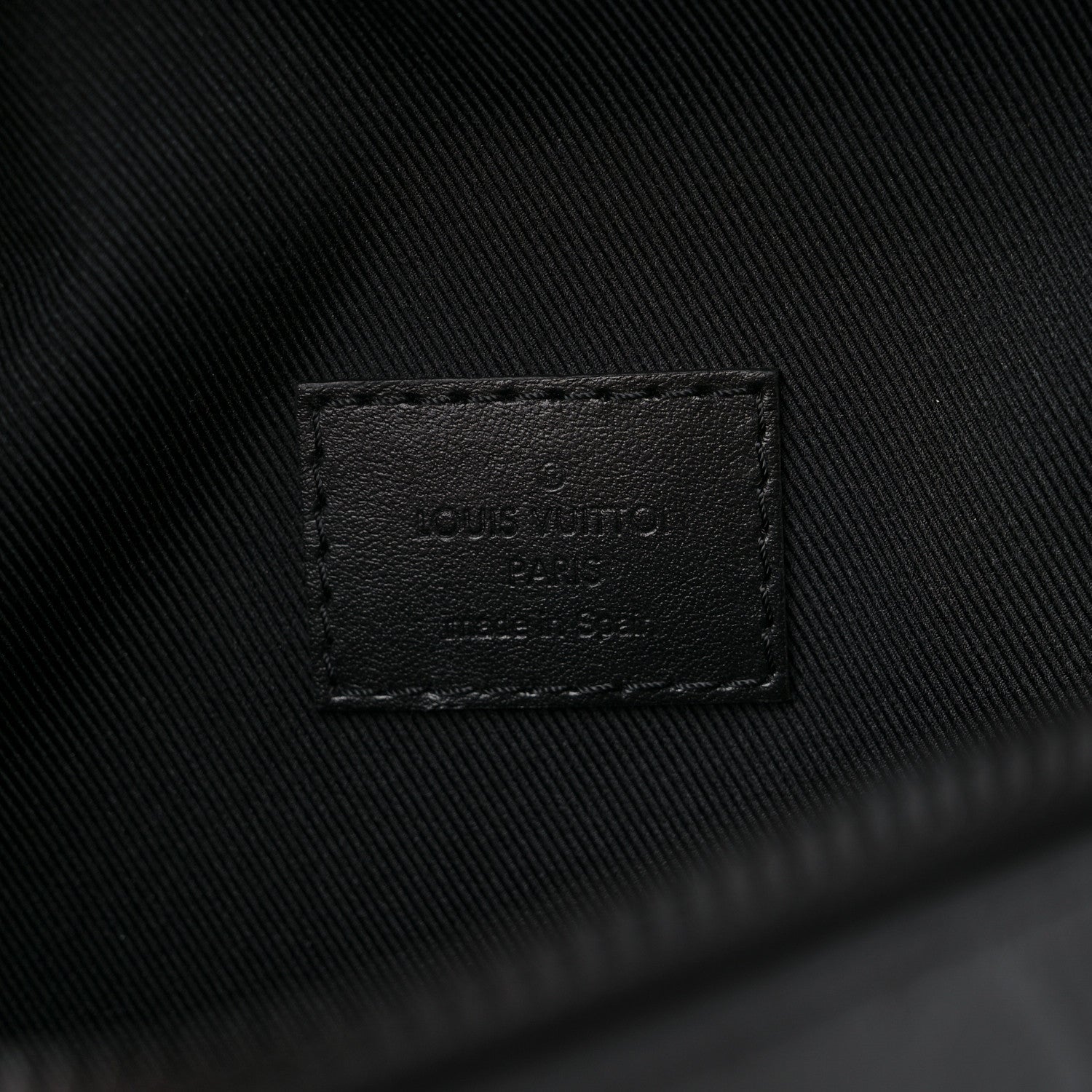 Louis Vuitton Calfskin Monogram Shadow Discovery Bumbag Black 7 of 11