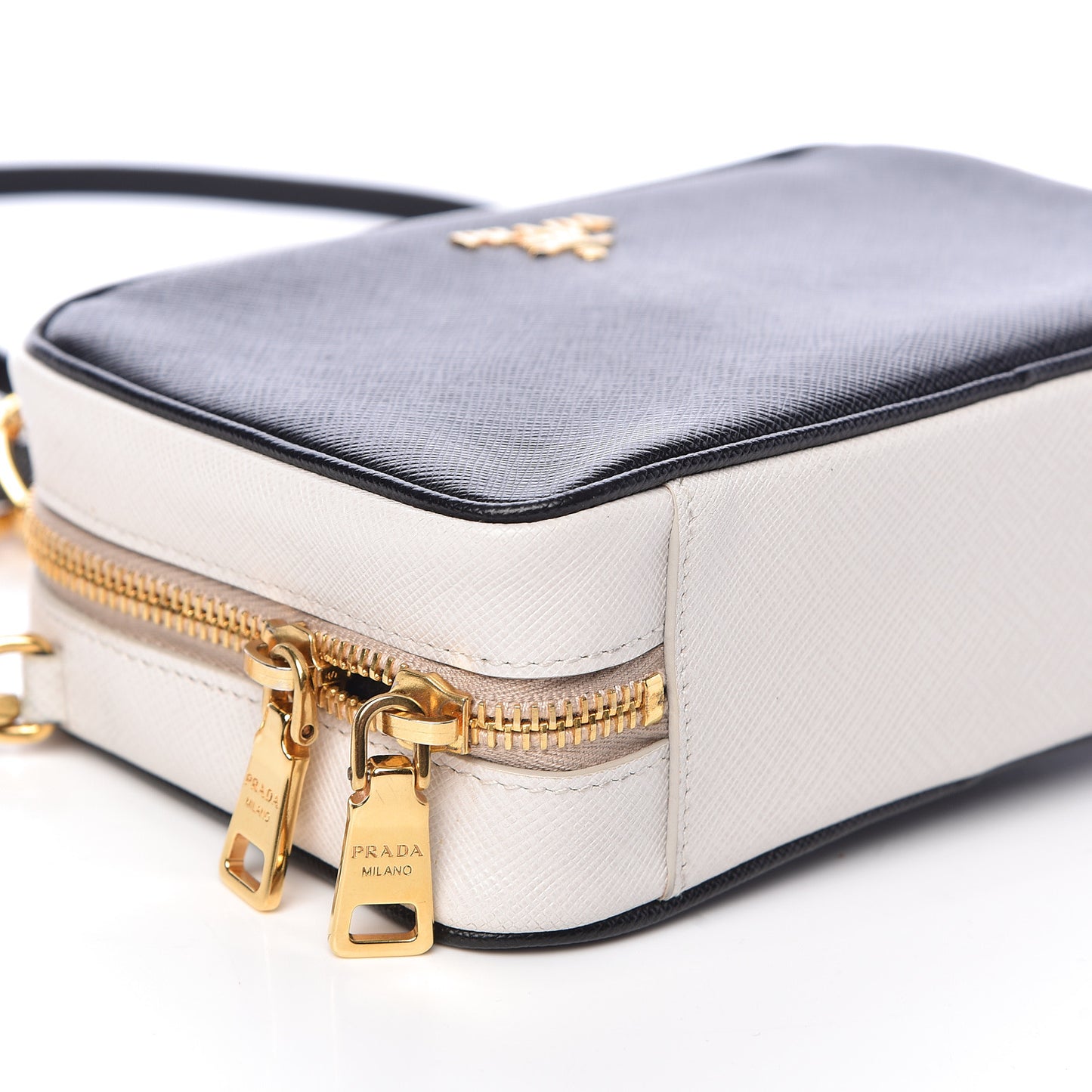Saffiano Camera Crossbody Black Talco