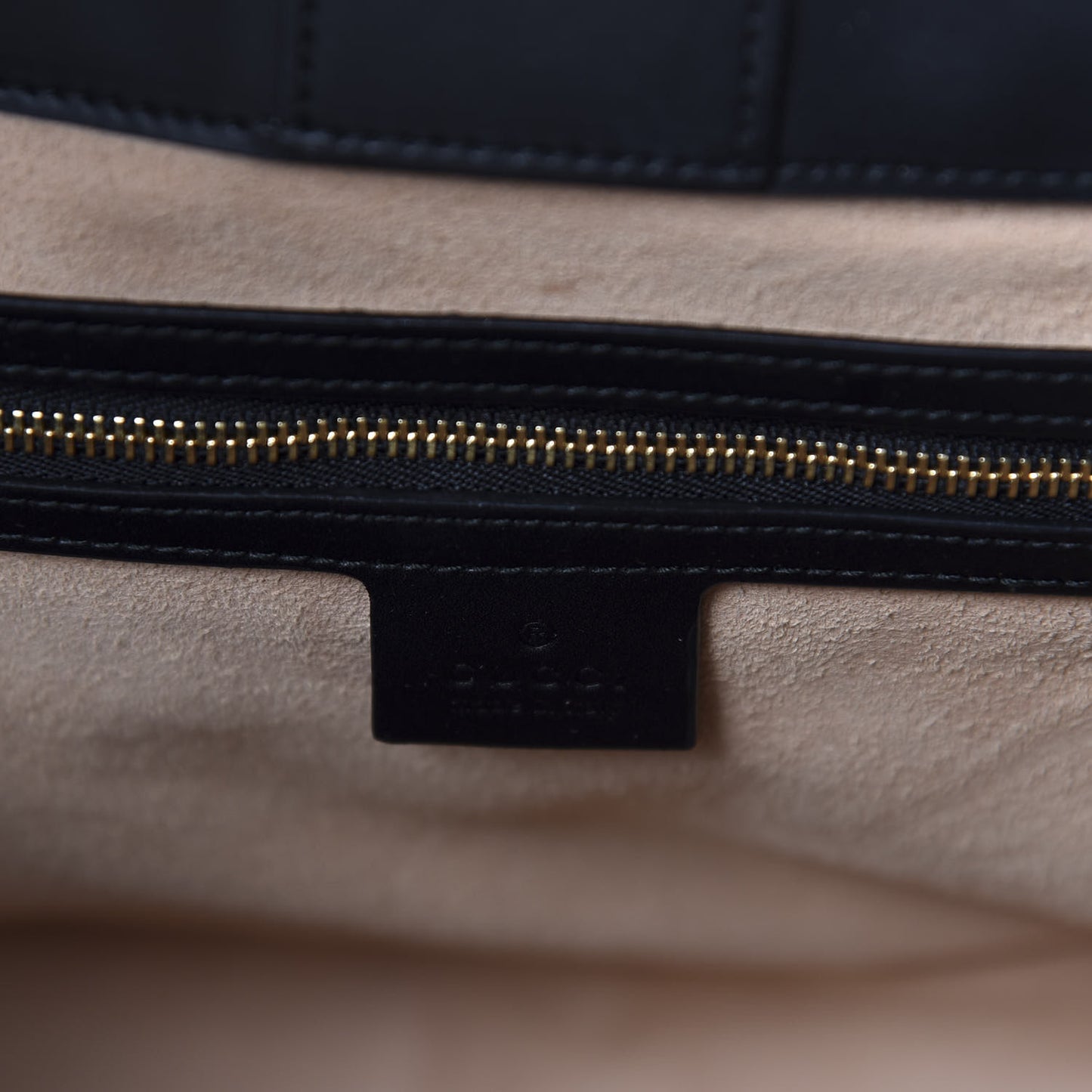 Soft GG Supreme Monogram Bees Small Crossbody Tote Beige Oro Black