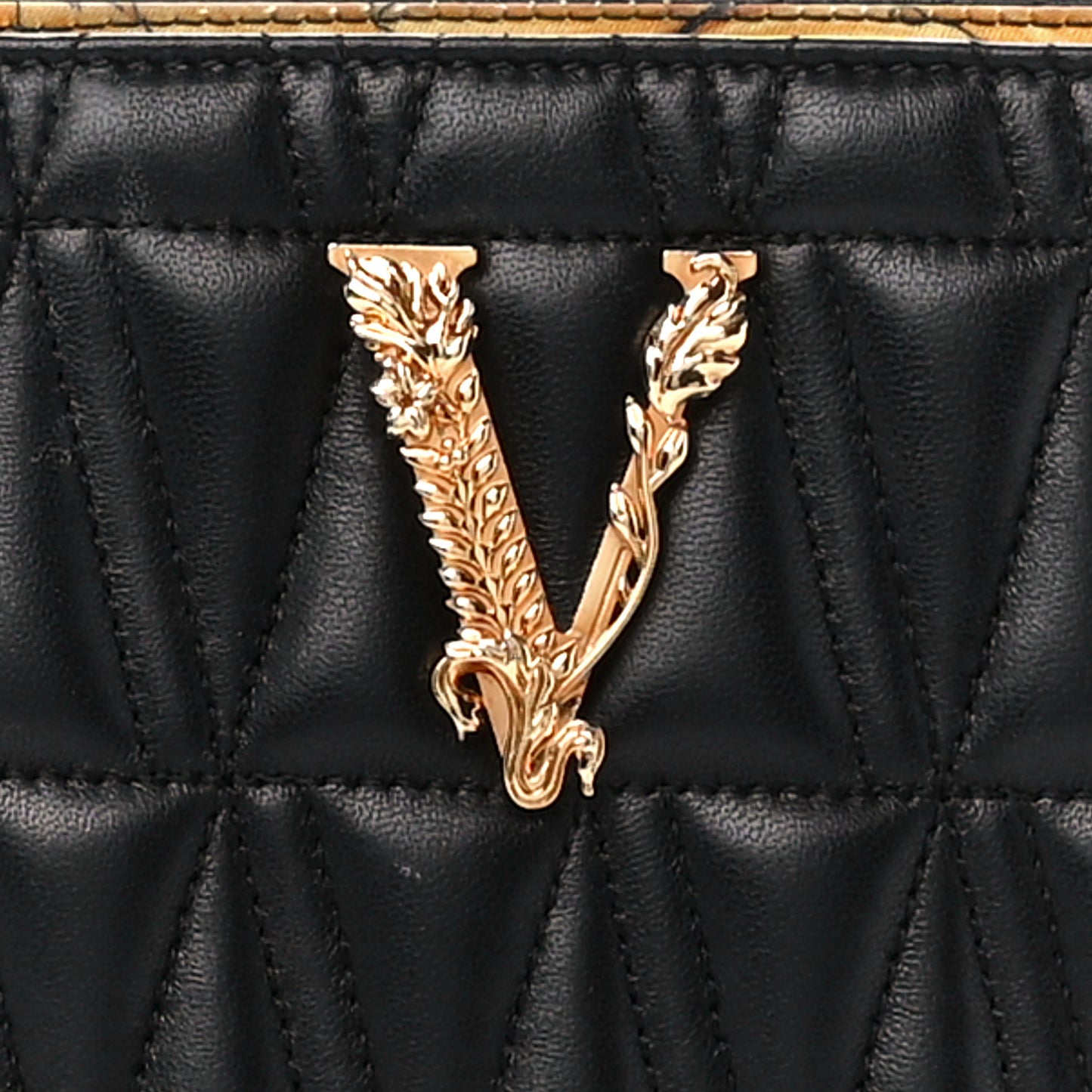 Nappa Barocco Quilted Small Virtus V Chain Shoulder Bag Black