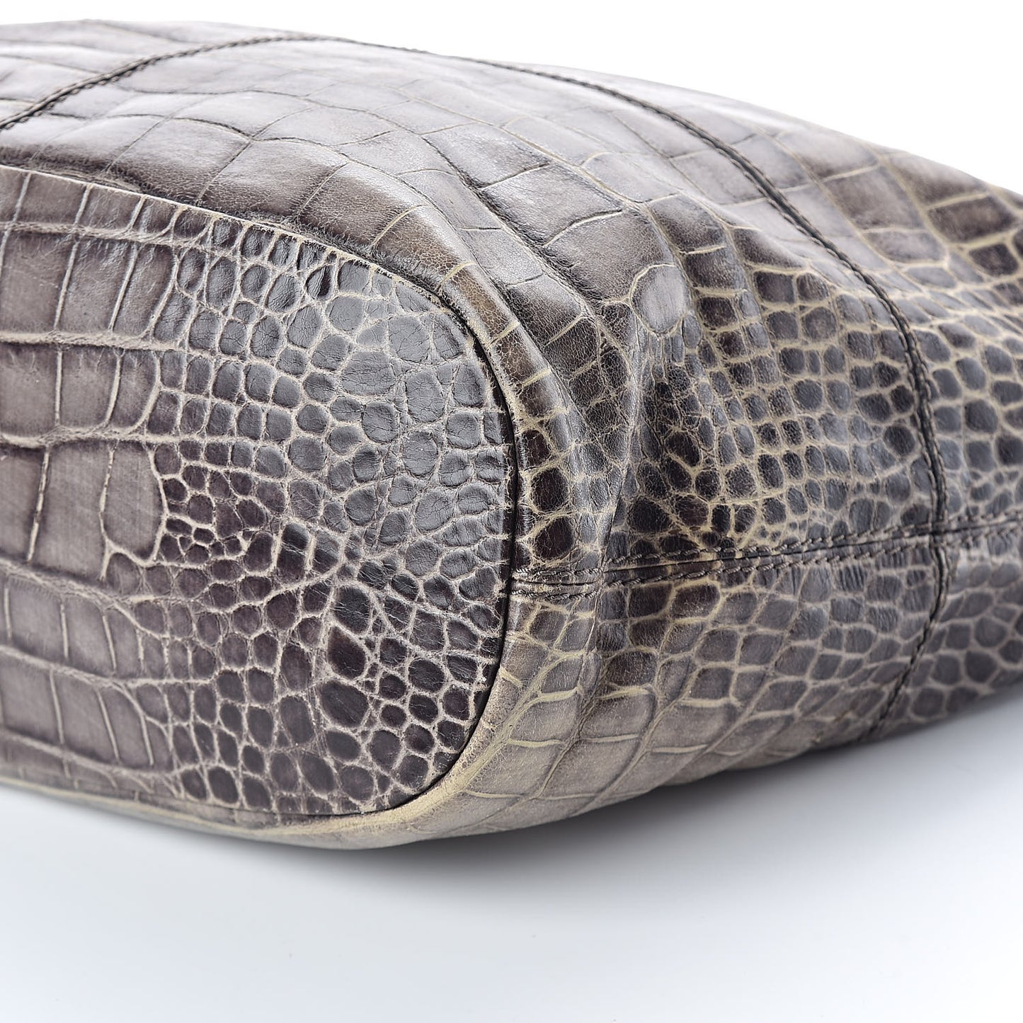 Calfskin Crocodile Embossed Medium Nightingale Brown
