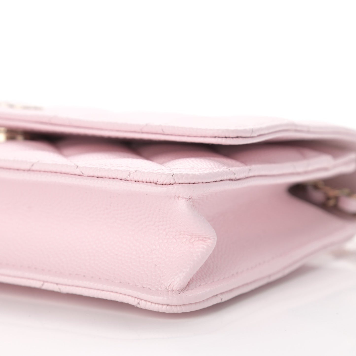 Caviar Quilted Wallet On Chain WOC Light Pink
