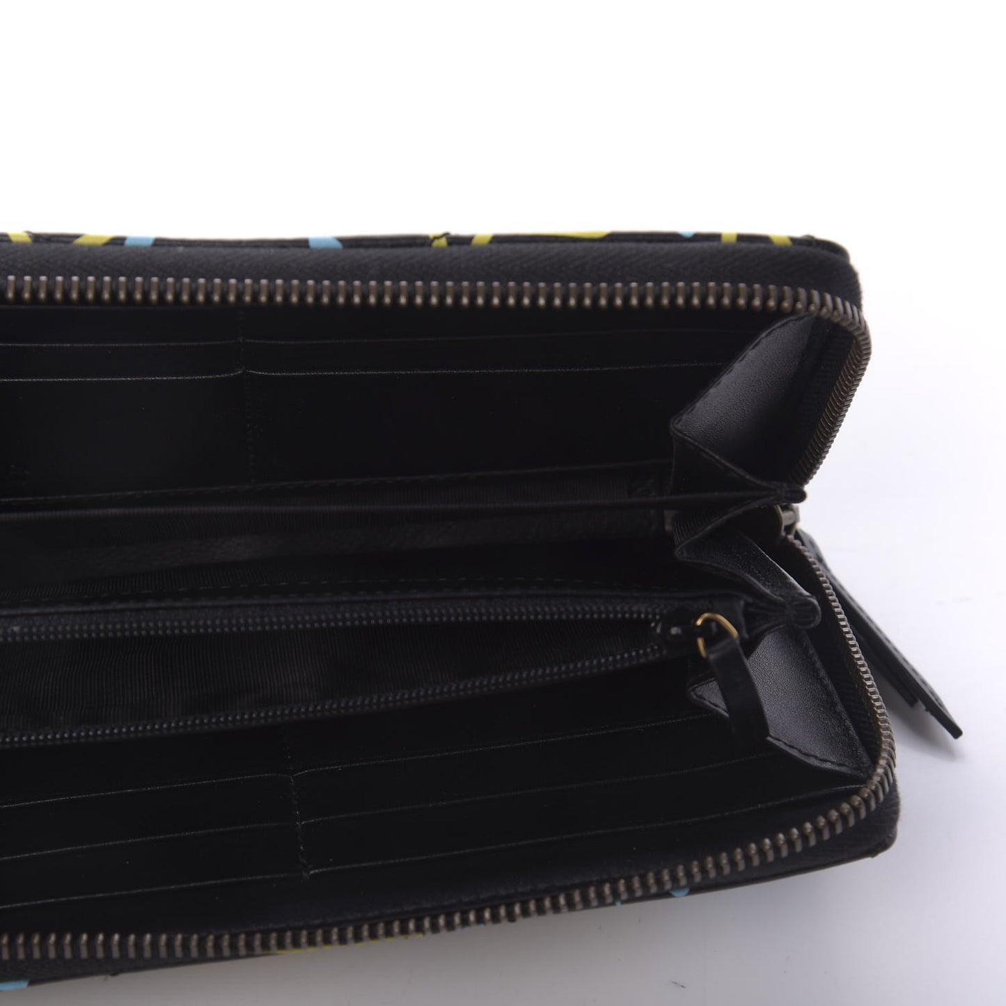 Calfskin Matelasse GucciGhost GG Marmont Zip Around Wallet Black New Acquamarine
