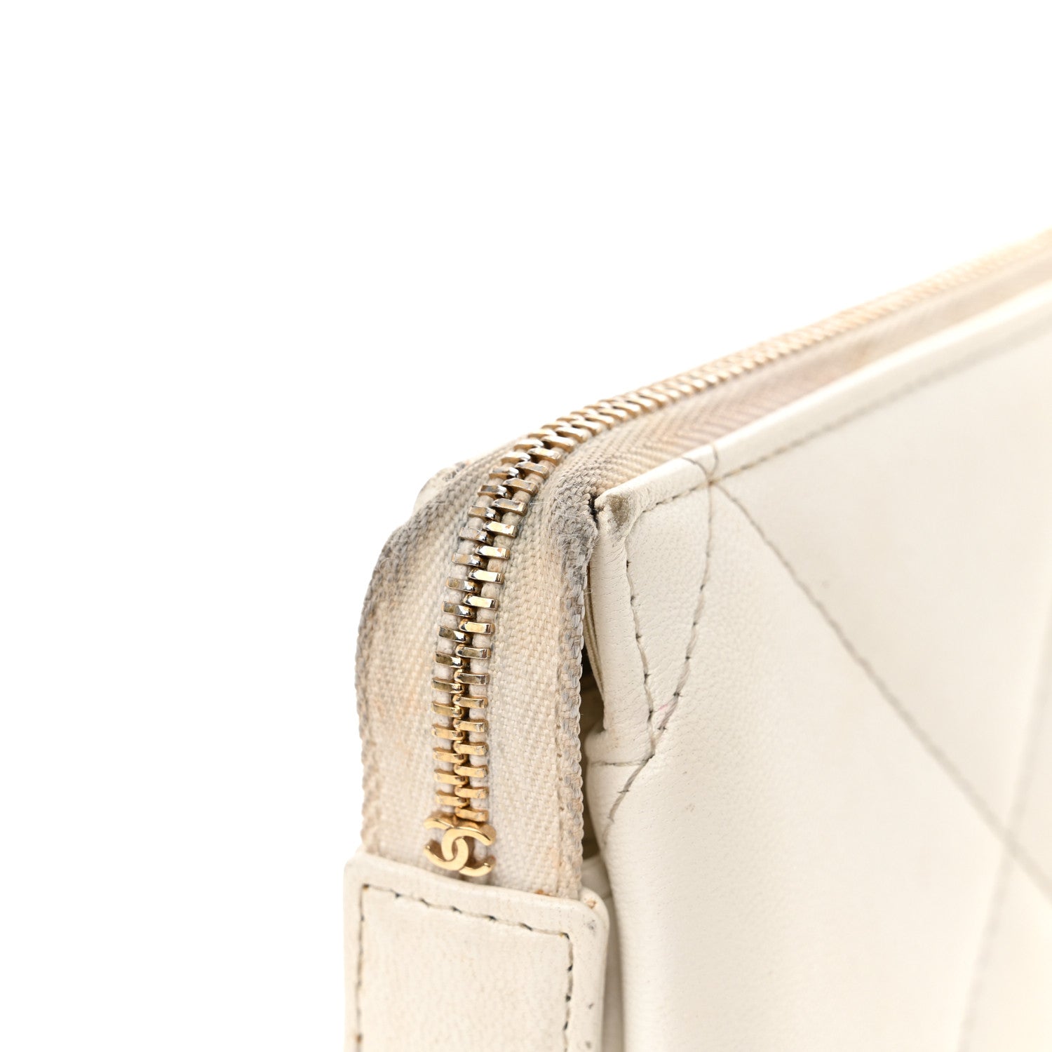 Chanel Shiny Goatskin Quilted Chanel 19 Small Pouch With Handle White 10 of 13