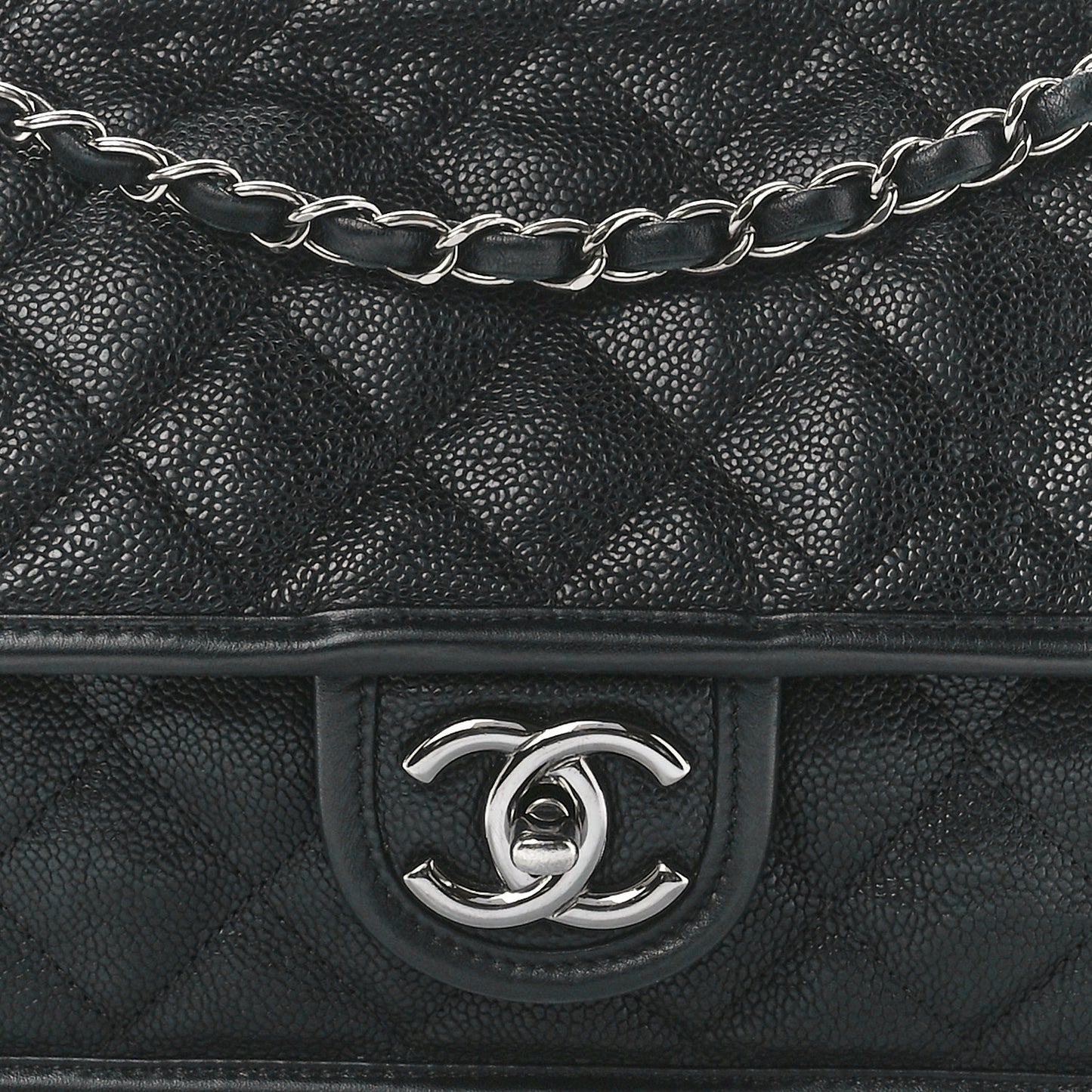 Caviar Quilted Medium French Riviera Flap Black
