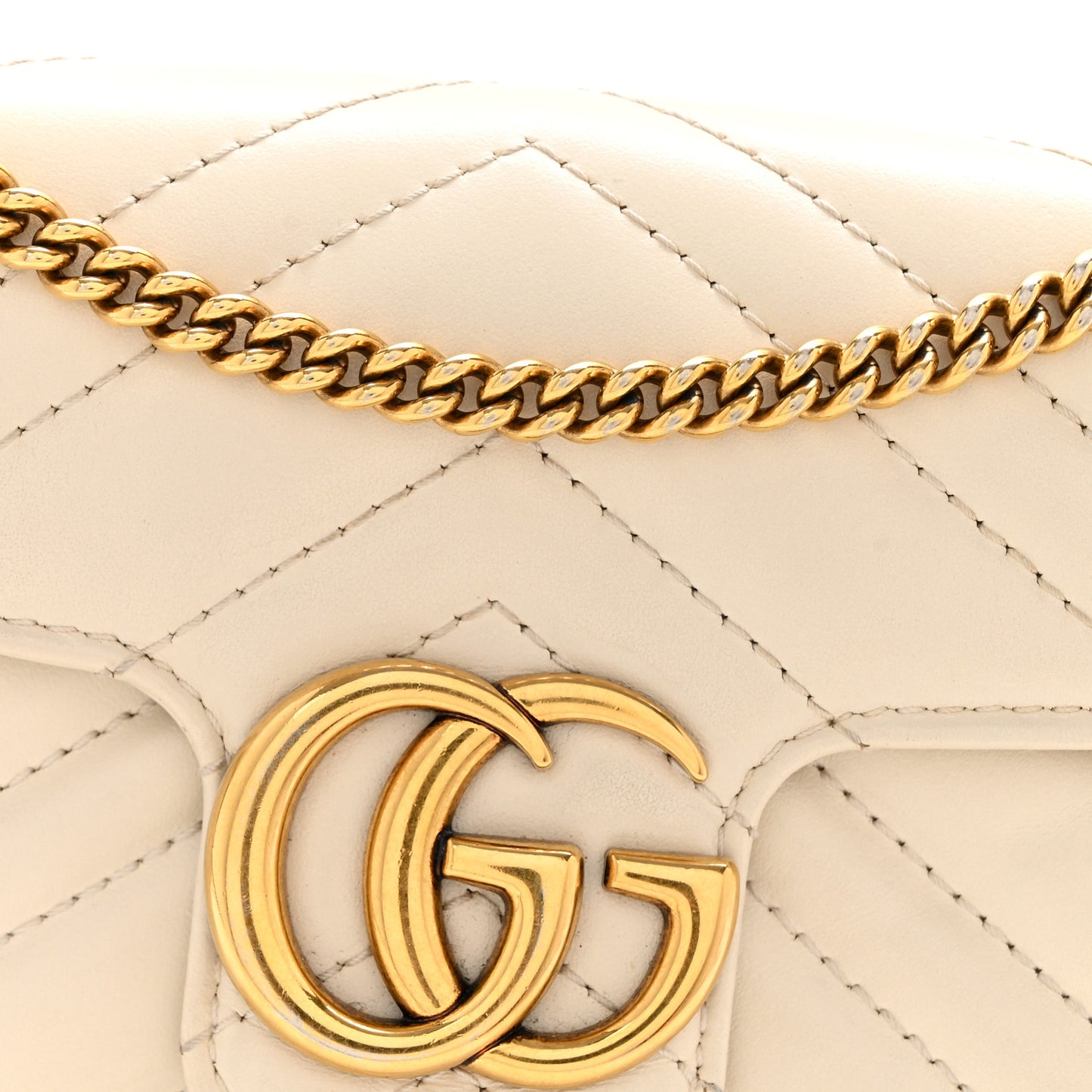Calfskin Matelasse Super Mini GG Marmont Shoulder Bag White