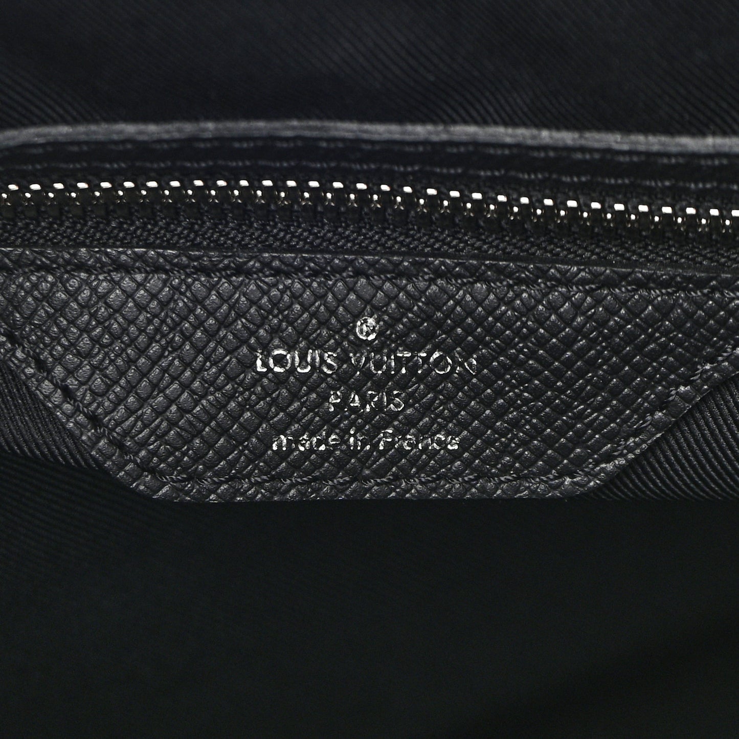 Taiga Monogram Eclipse Keepall Bandouliere 50 Black