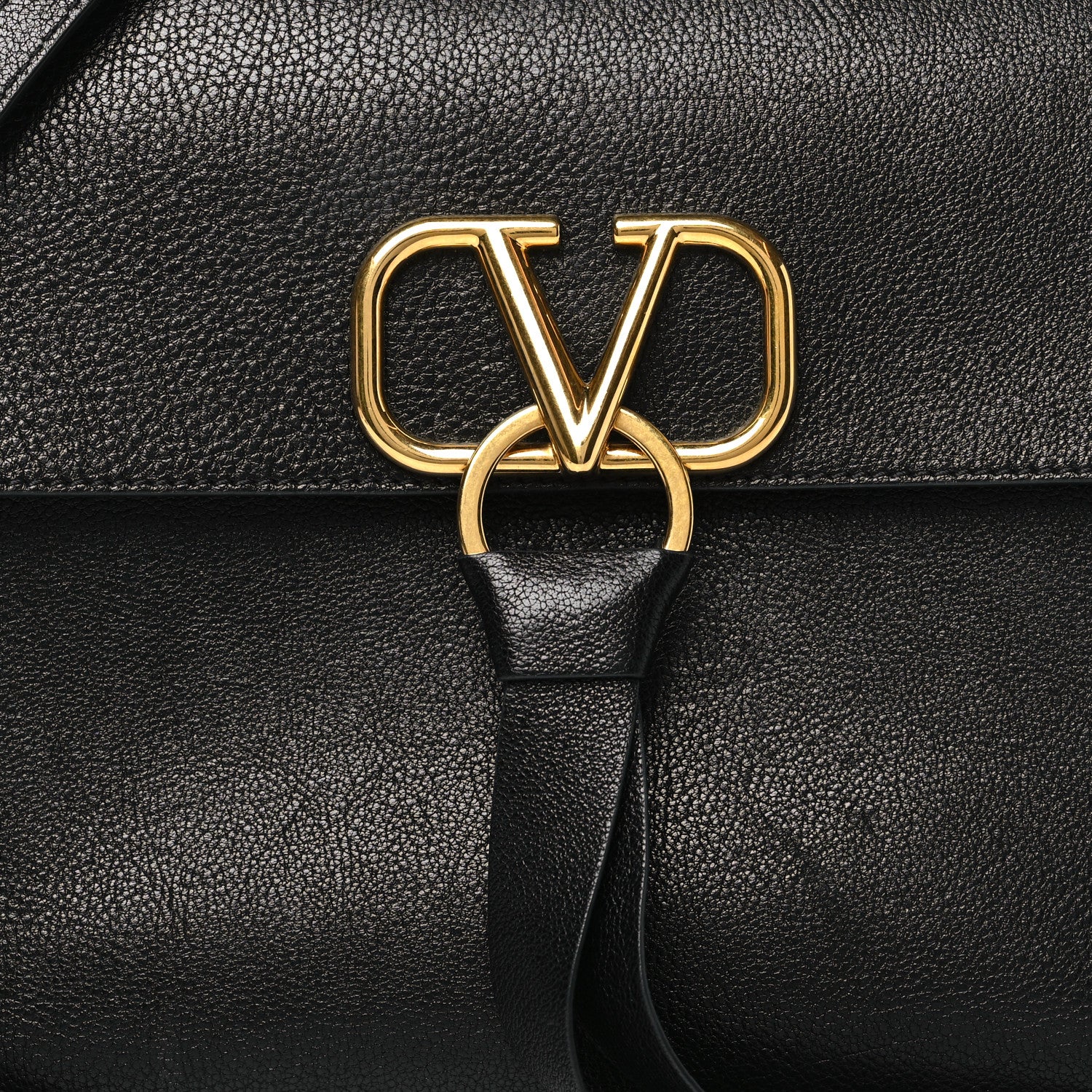Valentino Garavani Pebbled Calfskin Large VRing Chain Shoulder Bag Black 7 of 9