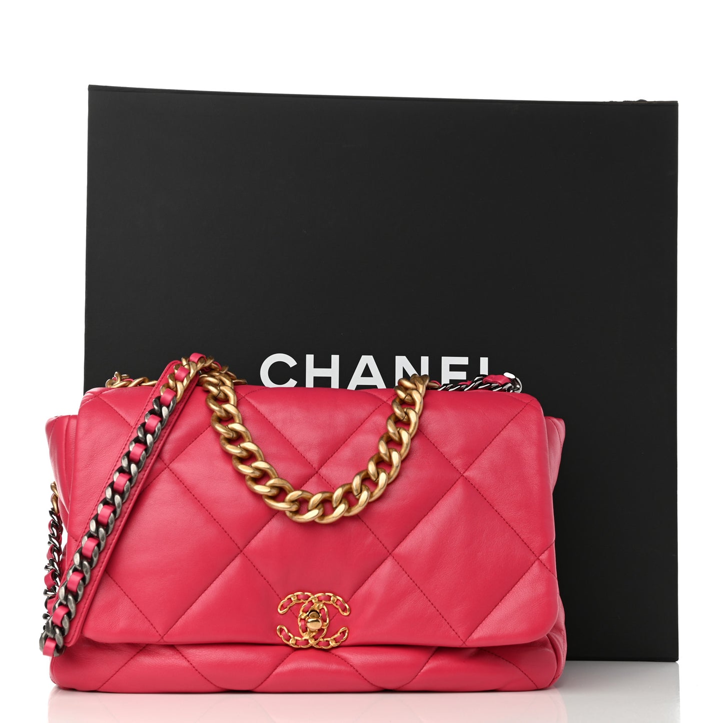 Lambskin Quilted Maxi Chanel 19 Flap Pink