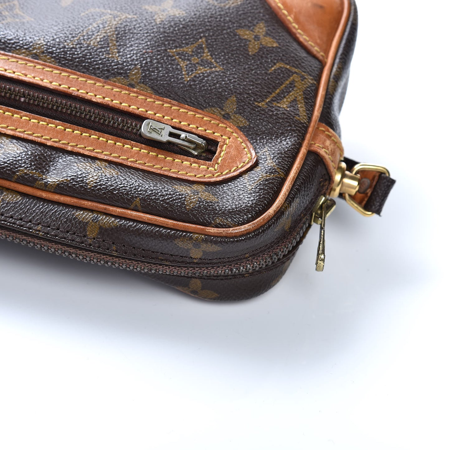 Monogram Pochette Marly Dragonne 26