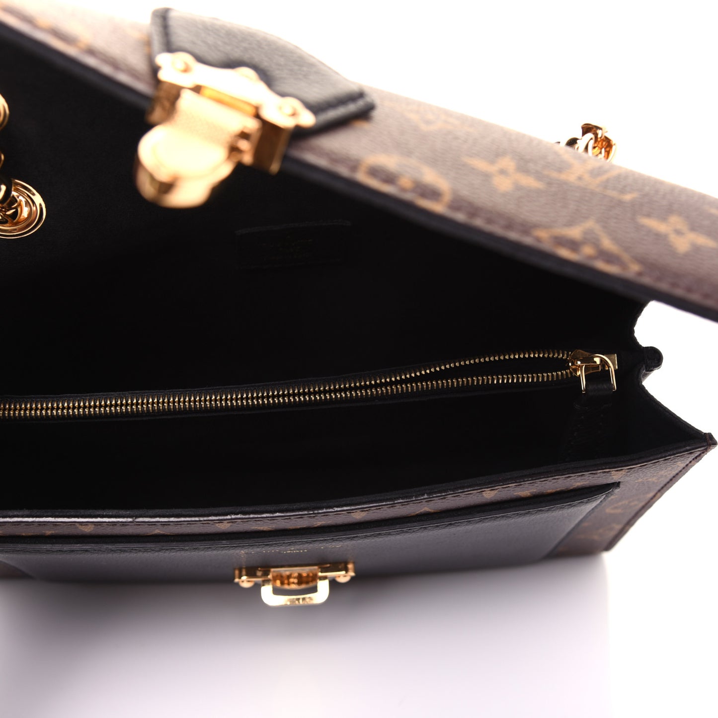 Monogram Victoire Black