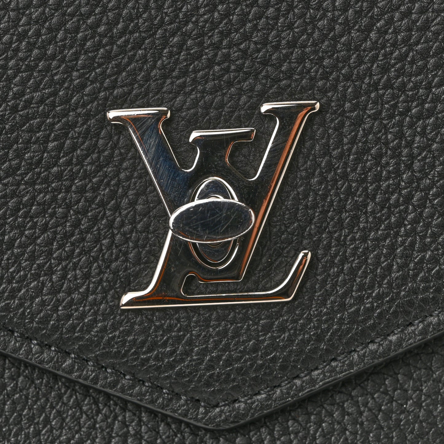 Soft Calfskin My Lockme Chain Pochette Black