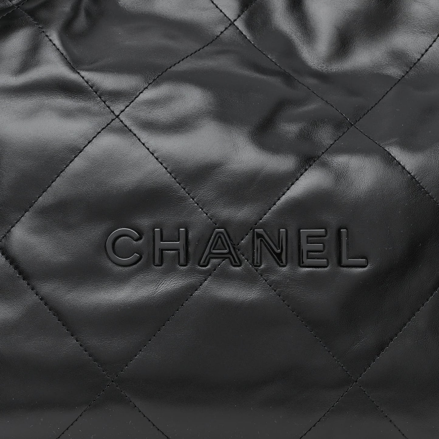 Shiny Calfskin Quilted Small Chanel 22 So Black