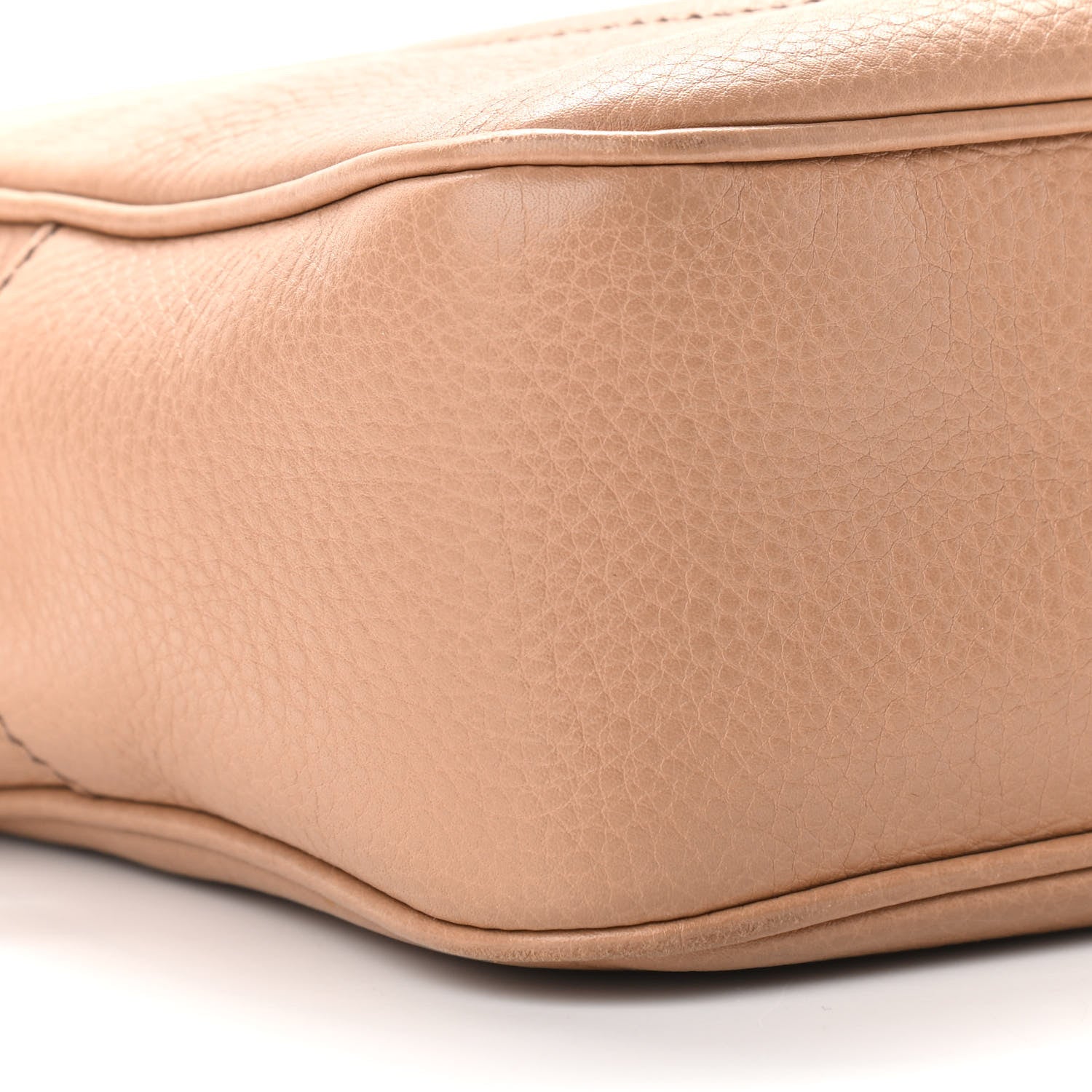 Gucci Pebbled Calfskin Small Soho Disco Bag Camelia 9 of 13