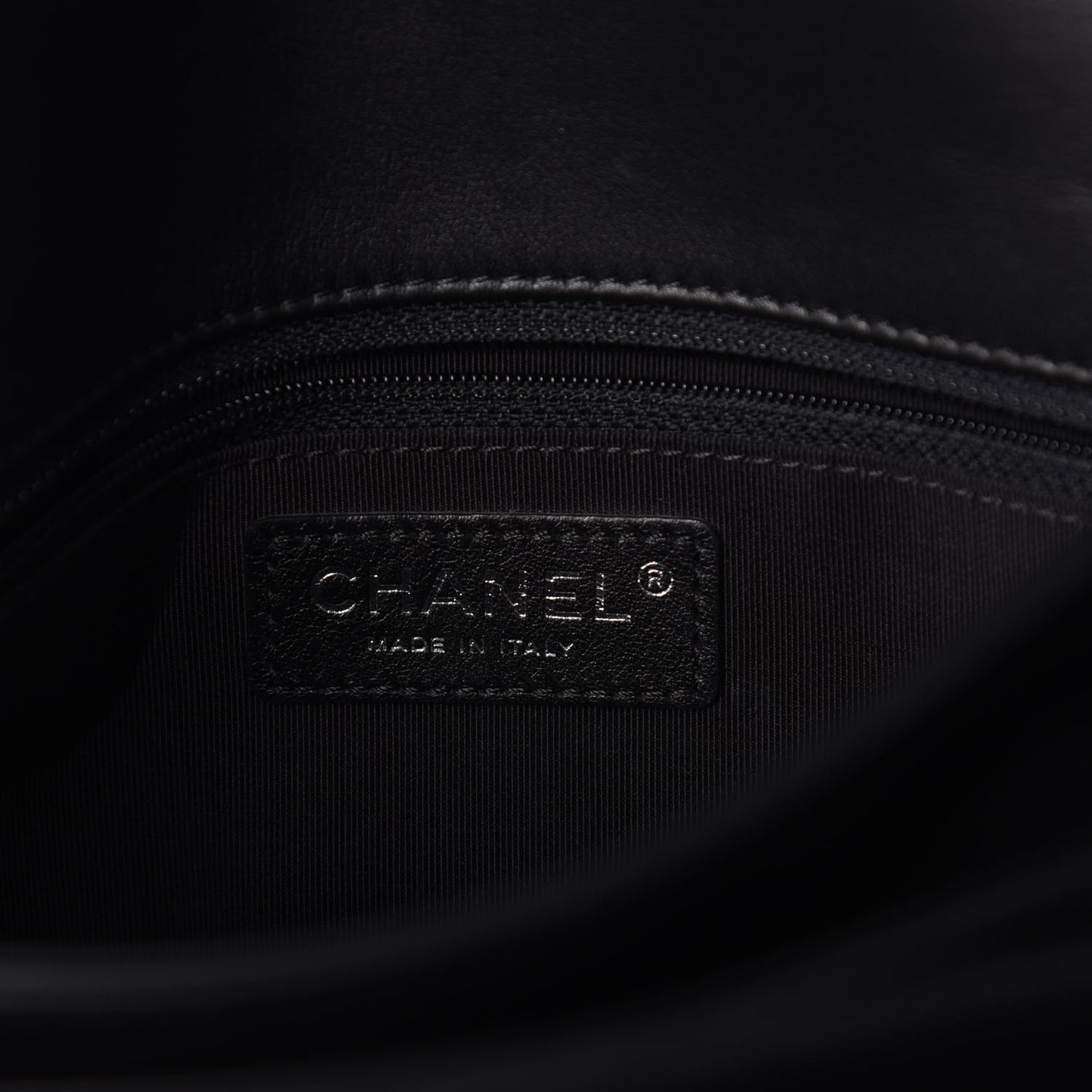 Calfskin Jumbo Tramezzo Flap Black