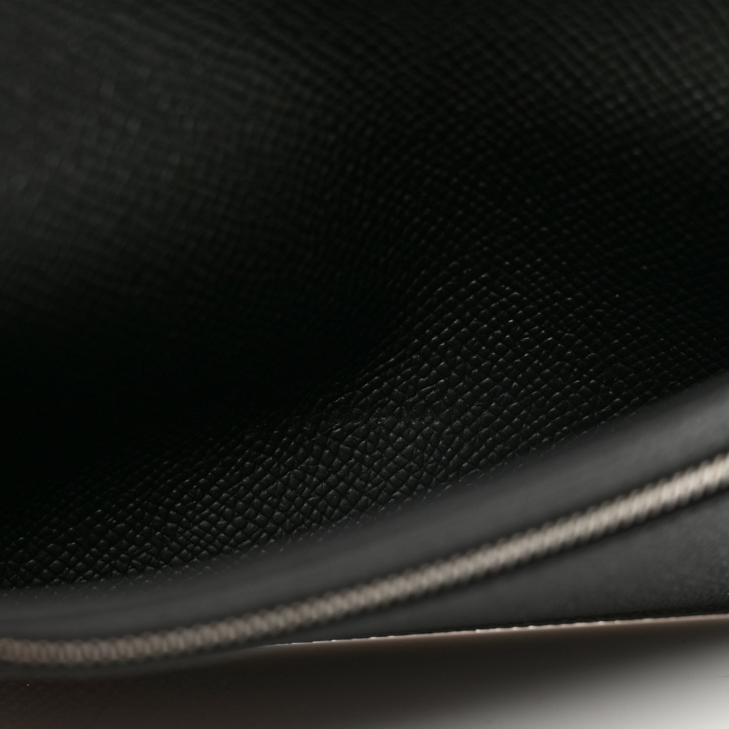 Epsom Monochrome Bearn Gusset Wallet Black