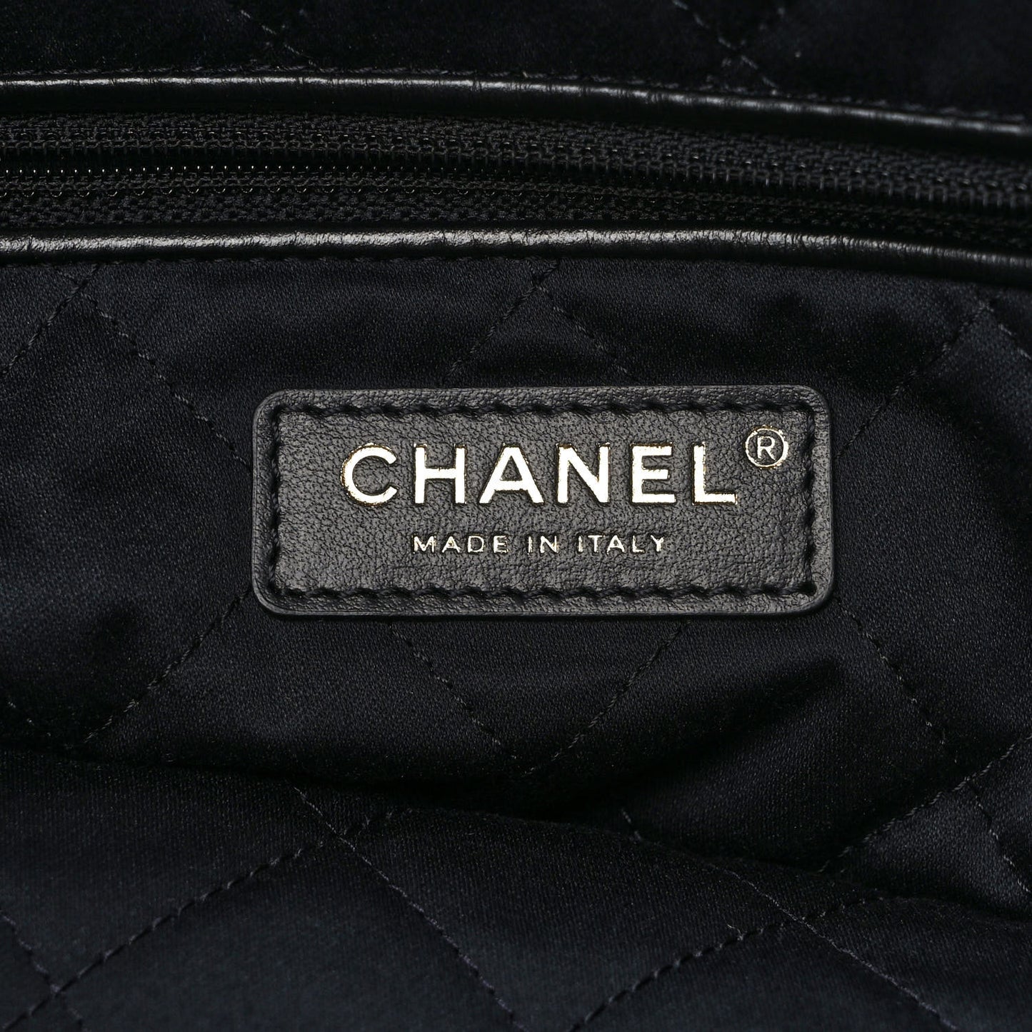 Shiny Calfskin Quilted Small Chanel 22 Black