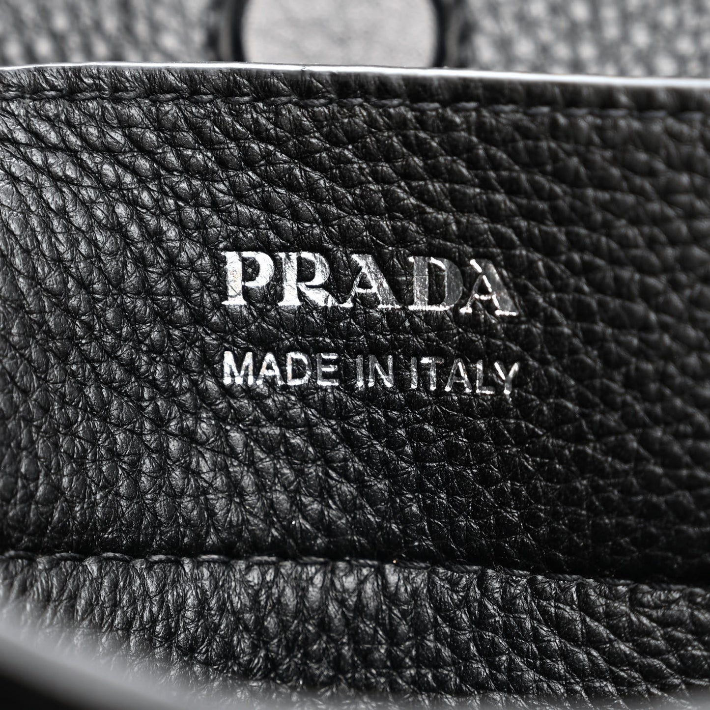Vitello Daino Shopping Tote Black Argilla