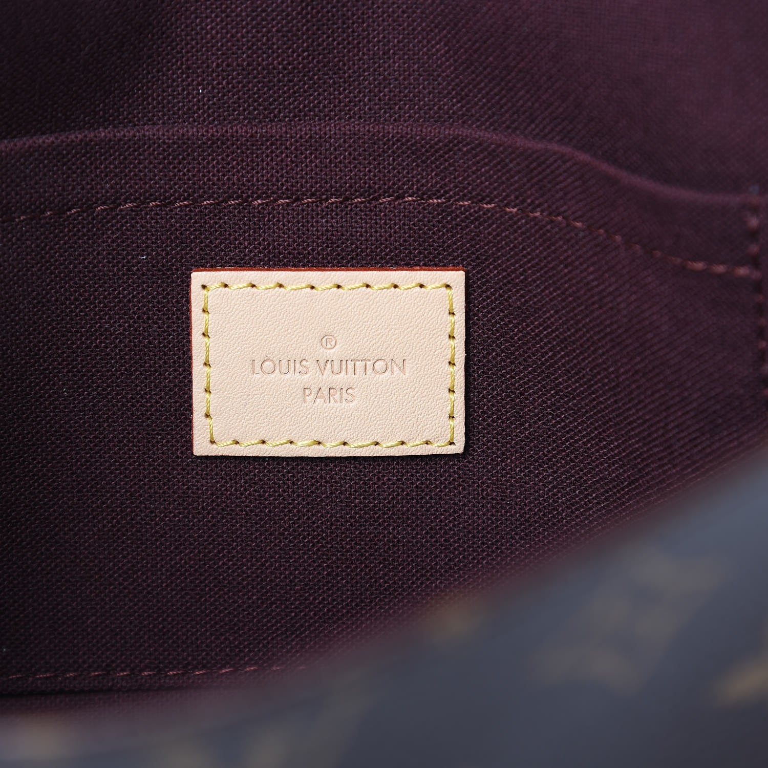 Louis Vuitton Monogram Favorite MM 6 of 9