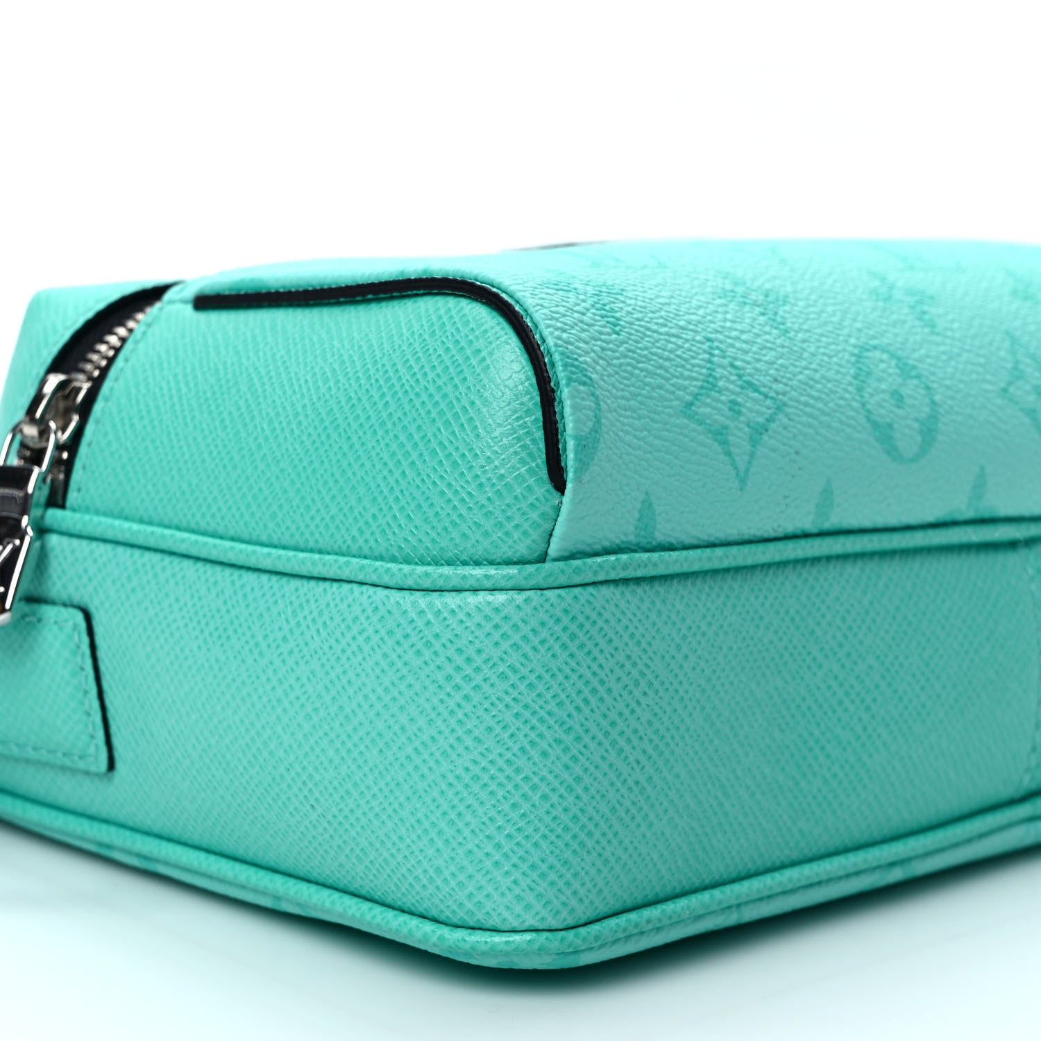 Louis Vuitton Taiga Monogram Outdoor Messenger Miami Green 7 of 9