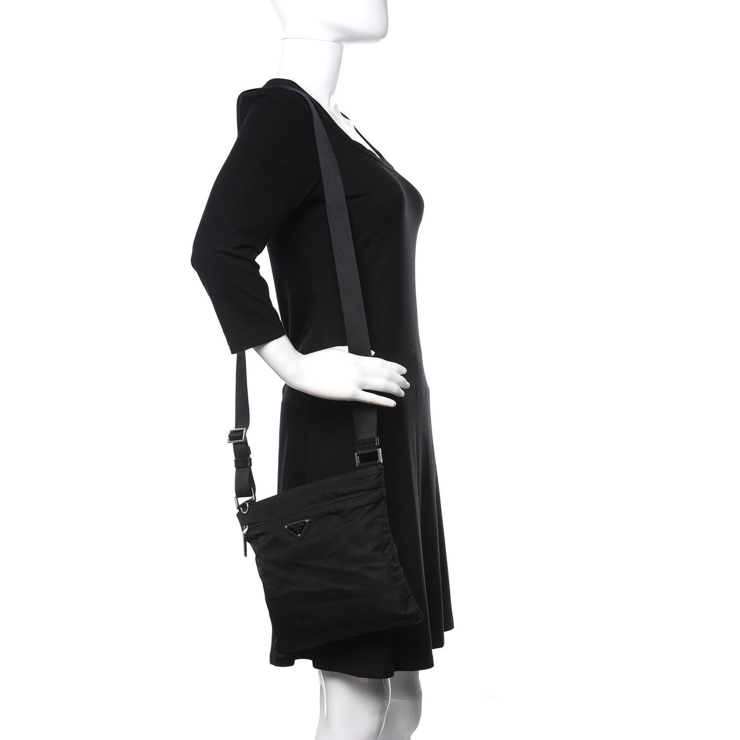 Nylon Flat Messenger Bag Black