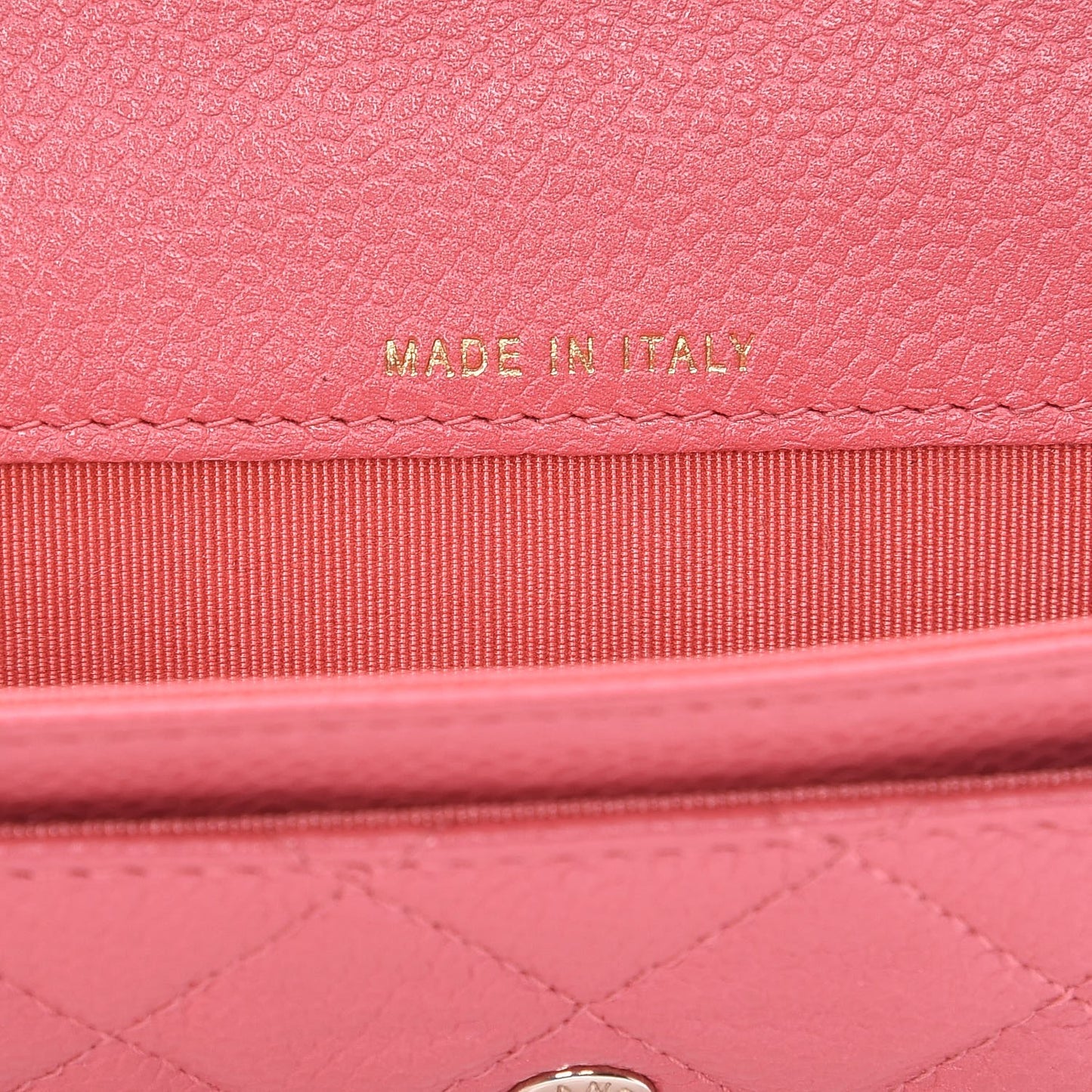 Caviar Quilted Flap Card Holder Pink