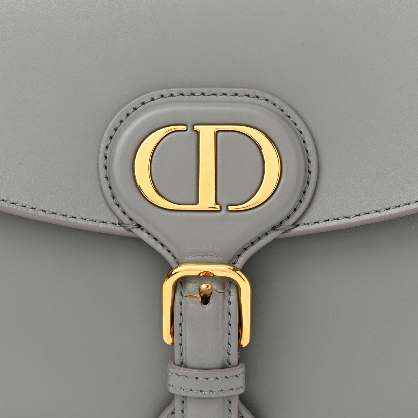 Box Calfskin Medium Bobby Flap Gray