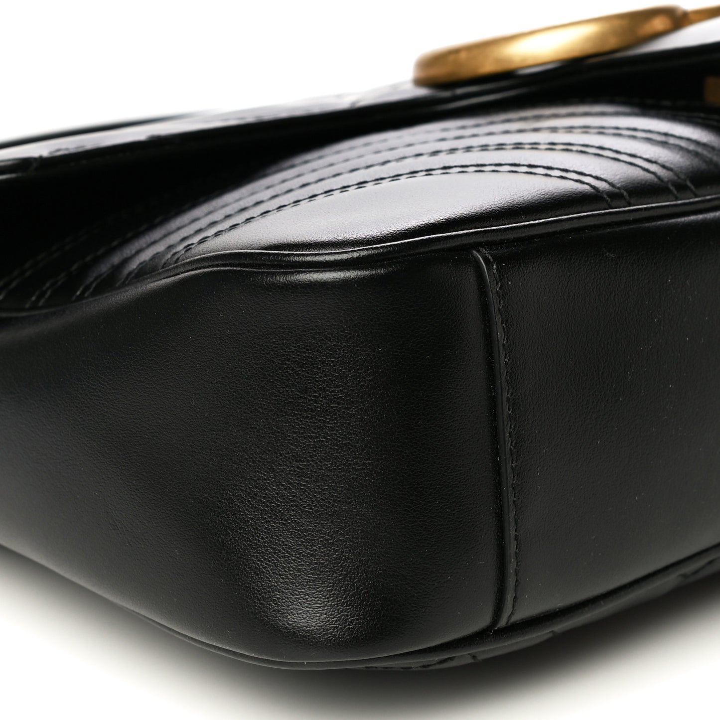 Calfskin Matelasse Medium GG Marmont Shoulder Bag Black