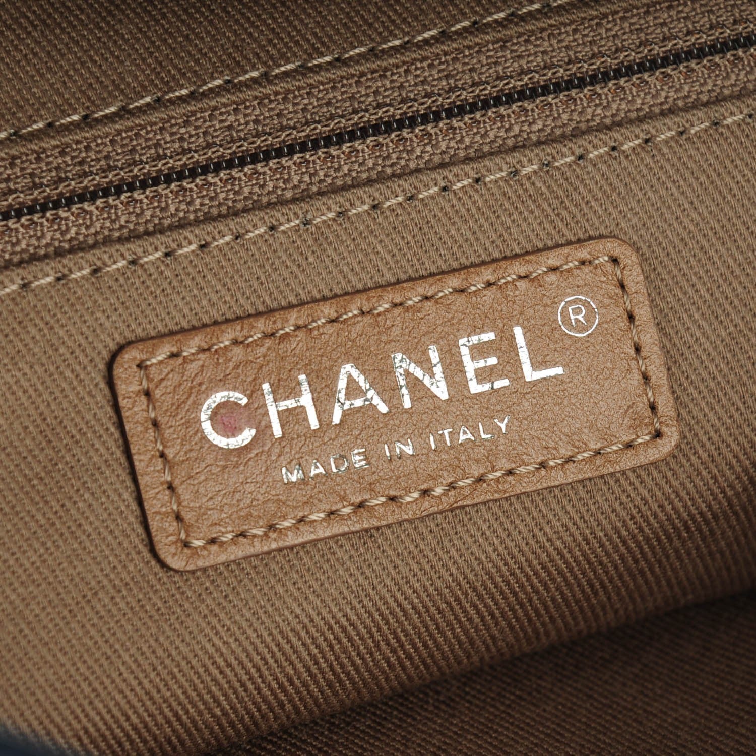 Chanel Calfskin Oser Sans Poser Messenger Dark Navy 6 of 8