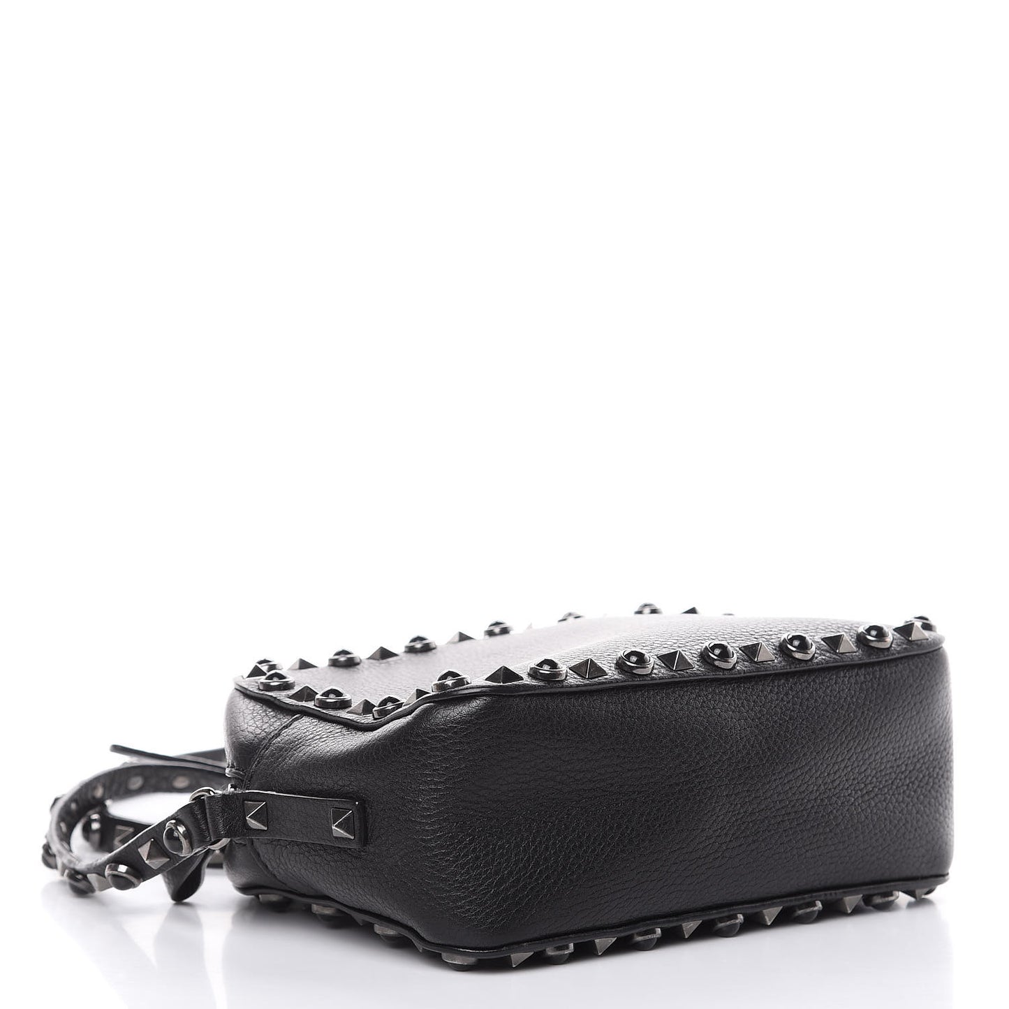 Grained Calfskin Onyx Rockstud Rolling Camera Crossbody Bag Black
