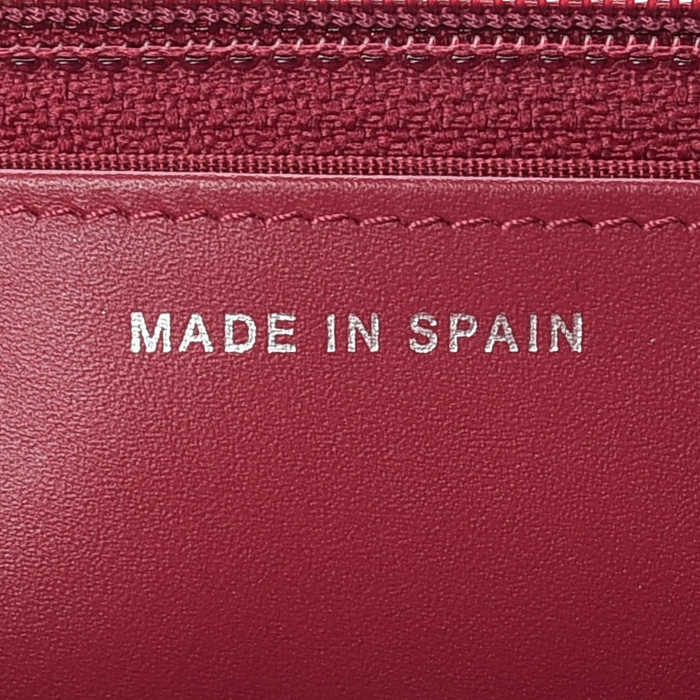 Patent Quilted Brilliant Wallet On Chain WOC Dark Pink