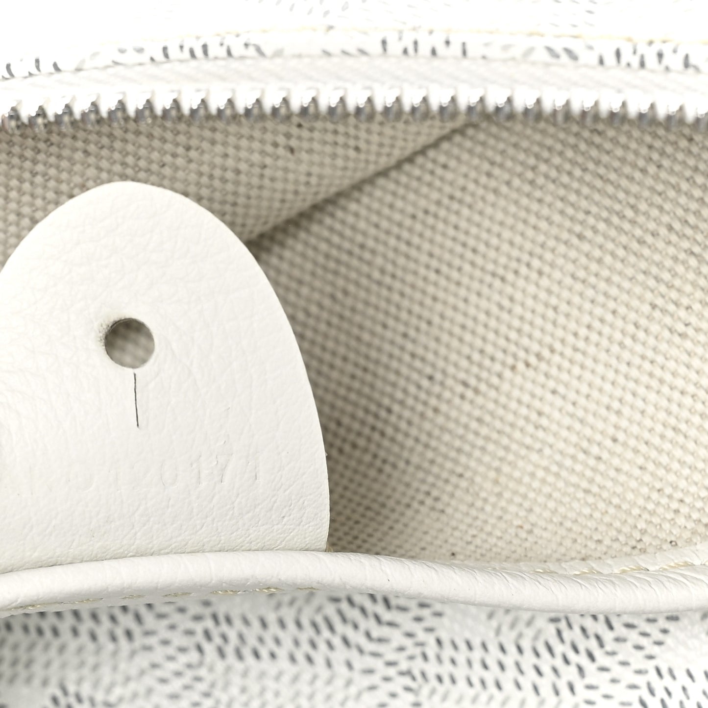 Goyardine Artois MM White