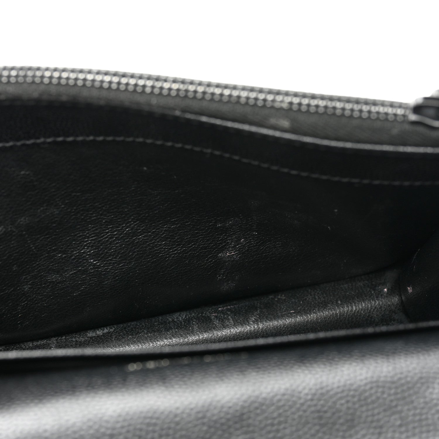 Saint Laurent Grain De Poudre Matelasse Chevron Monogram Monochrome Envelope Chain Wallet Black 12 of 16