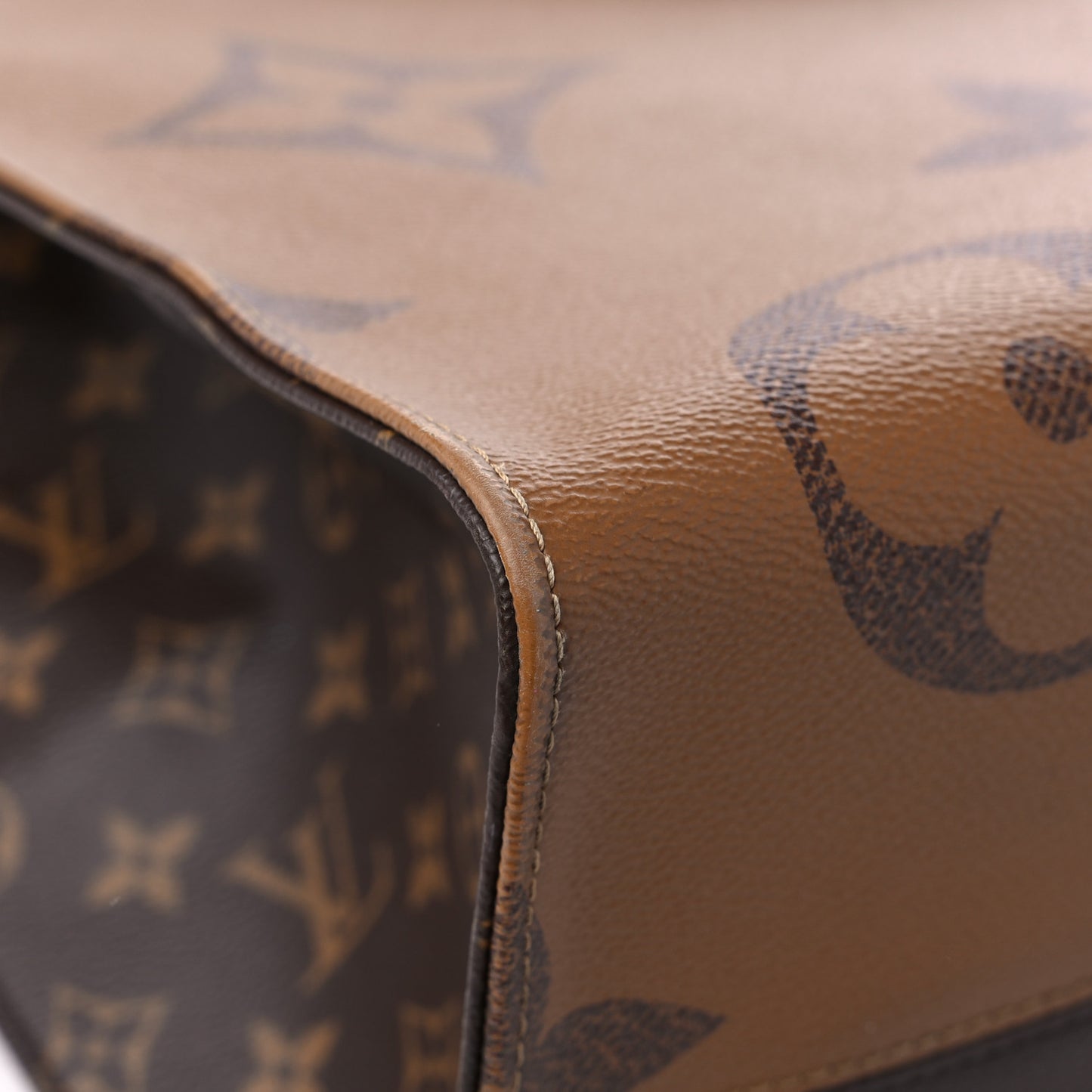 Reverse Monogram Giant Onthego GM