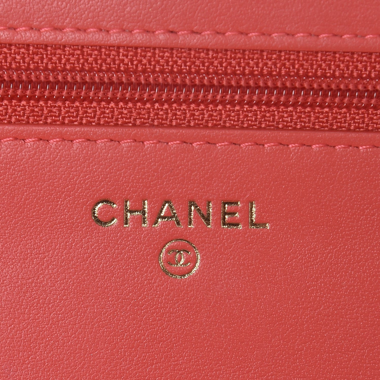 Chanel Caviar Quilted CC Filigree Wallet On Chain WOC Red 5 of 11