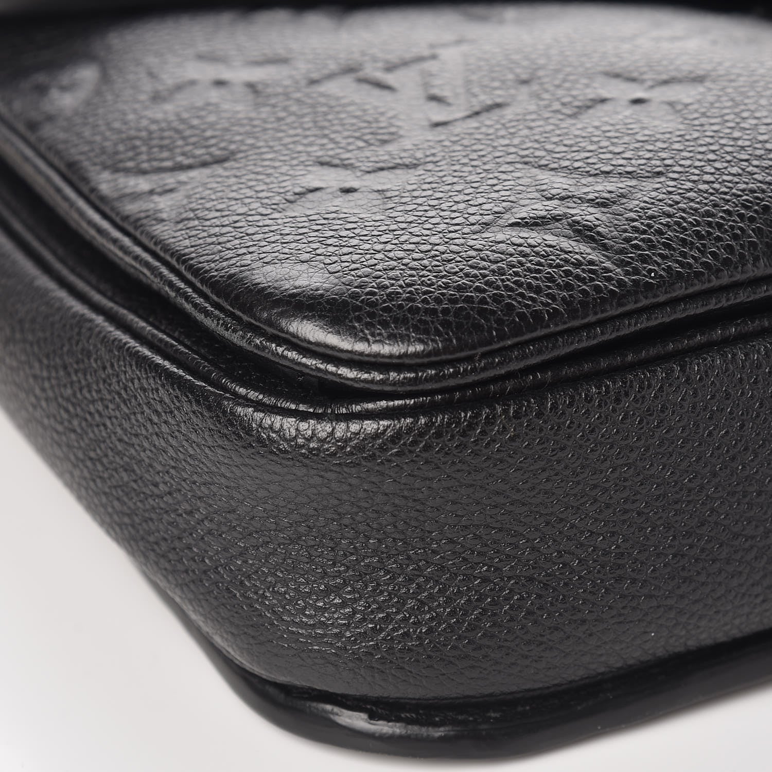 Louis Vuitton Empreinte Pochette Metis Black 8 of 9