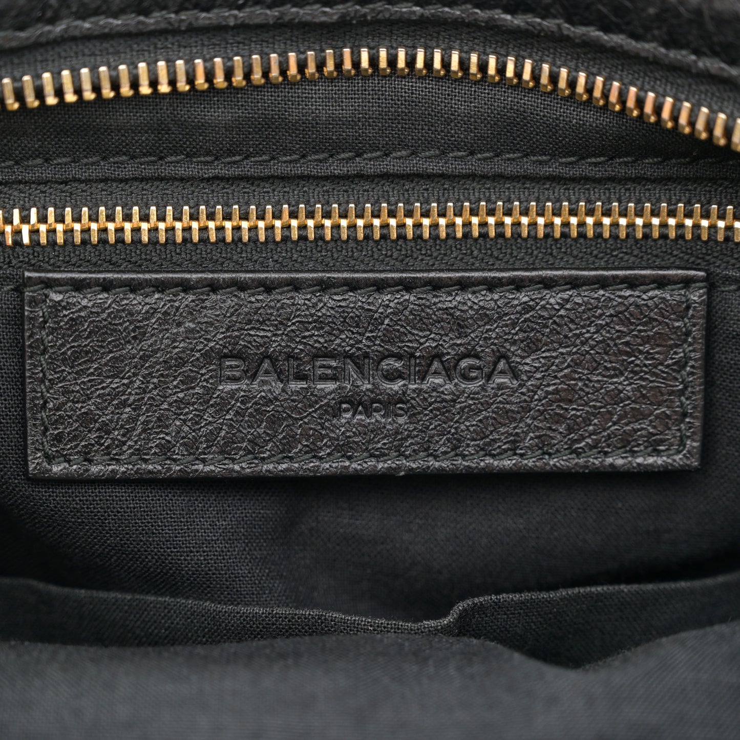 Agneau Giant 12 Gold Hardware S City Black