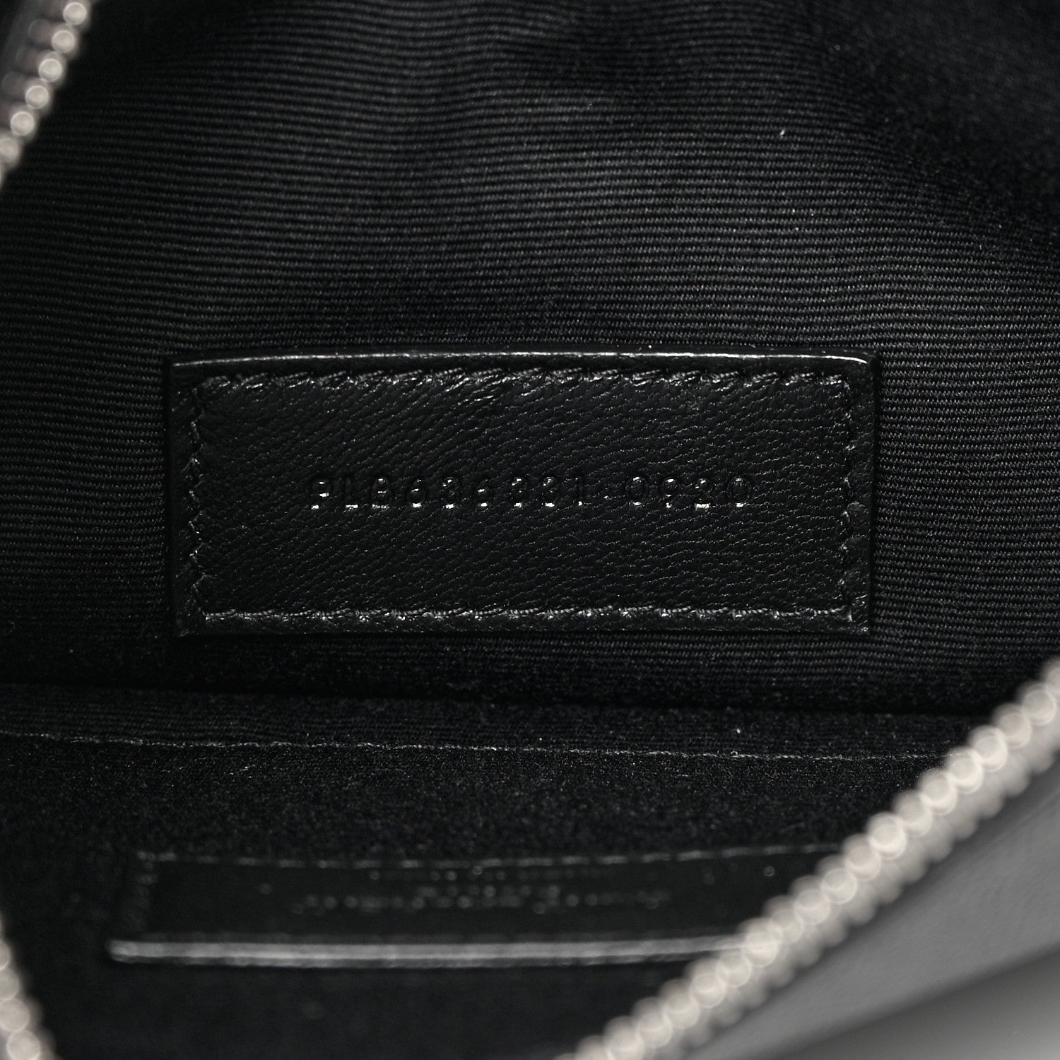 Saint Laurent Grain De Poudre Zipped Pouch Black 7 of 8