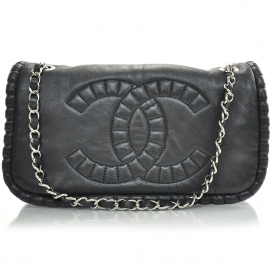 Calfskin On the Bund Medium Flap Black